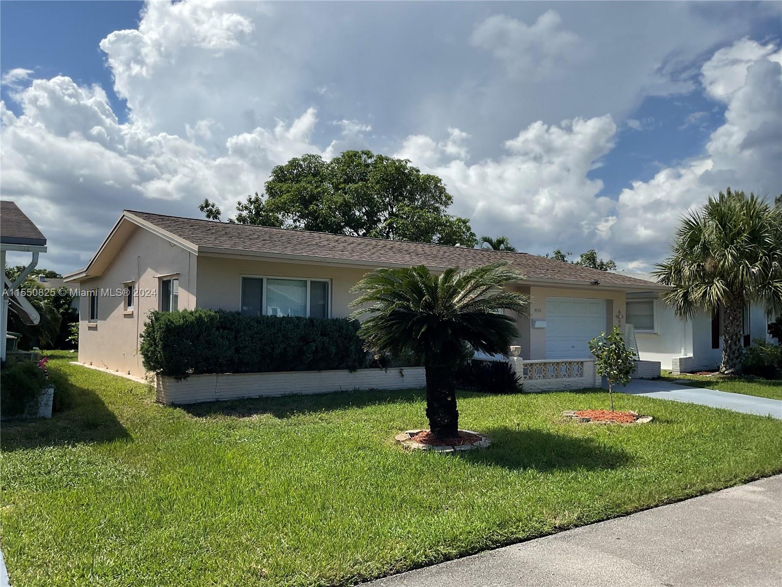 5721 NW 65th Ter, Tamarac, Florida 33321, 2 Bedrooms Bedrooms, 1 Room Rooms,1 BathroomBathrooms,Residential,For Sale,5721 NW 65th Ter,A11550825
