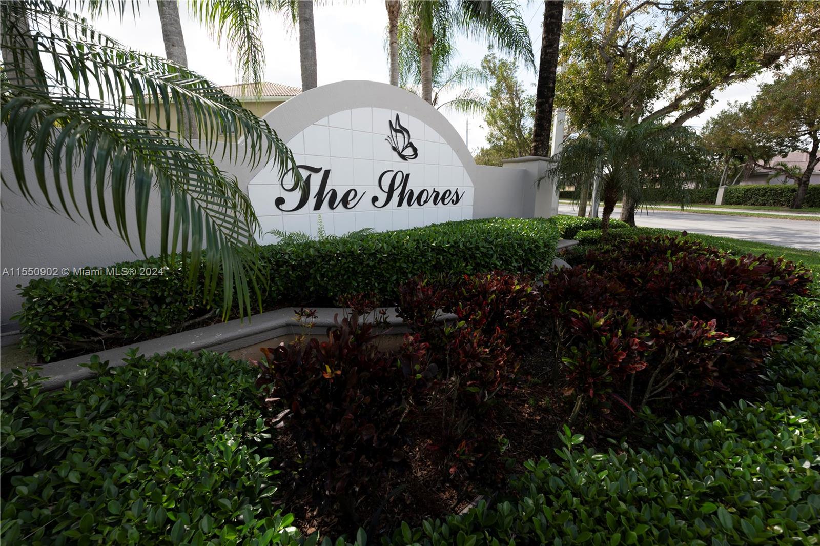 1411 18th Ter, Homestead, FL, 33035 United States, 3 Bedrooms Bedrooms, ,2 BathroomsBathrooms,Residential,For Sale,18th Ter,A11550902