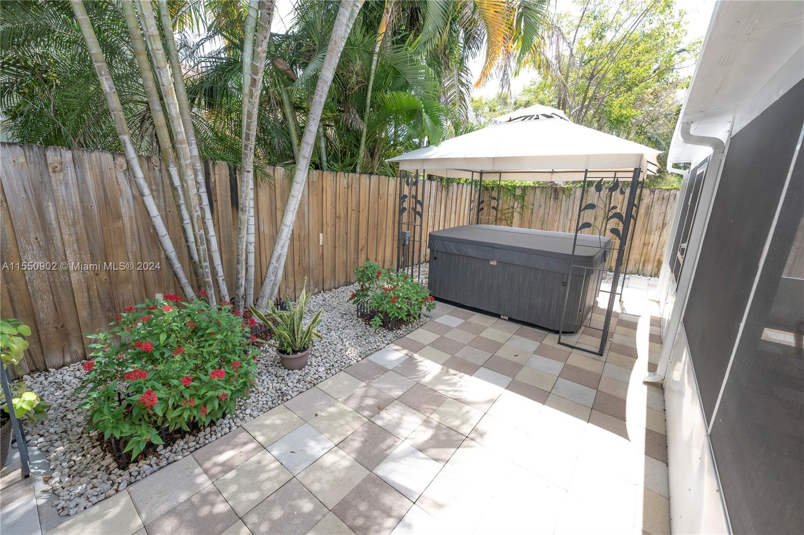 1411 SE 18th Ter, Homestead, Florida 33035, 3 Bedrooms Bedrooms, ,2 BathroomsBathrooms,Residential,For Sale,1411 SE 18th Ter,A11550902