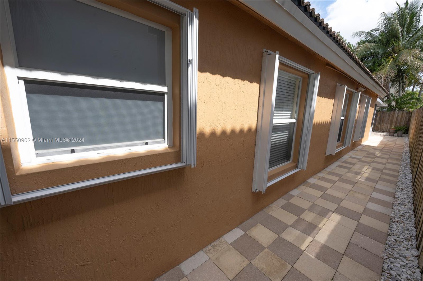 1411 SE 18th Ter, Homestead, Florida 33035, 3 Bedrooms Bedrooms, ,2 BathroomsBathrooms,Residential,For Sale,1411 SE 18th Ter,A11550902