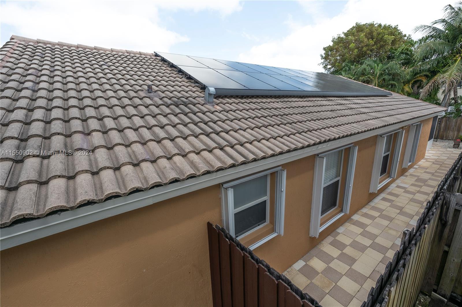 1411 SE 18th Ter, Homestead, Florida 33035, 3 Bedrooms Bedrooms, ,2 BathroomsBathrooms,Residential,For Sale,1411 SE 18th Ter,A11550902