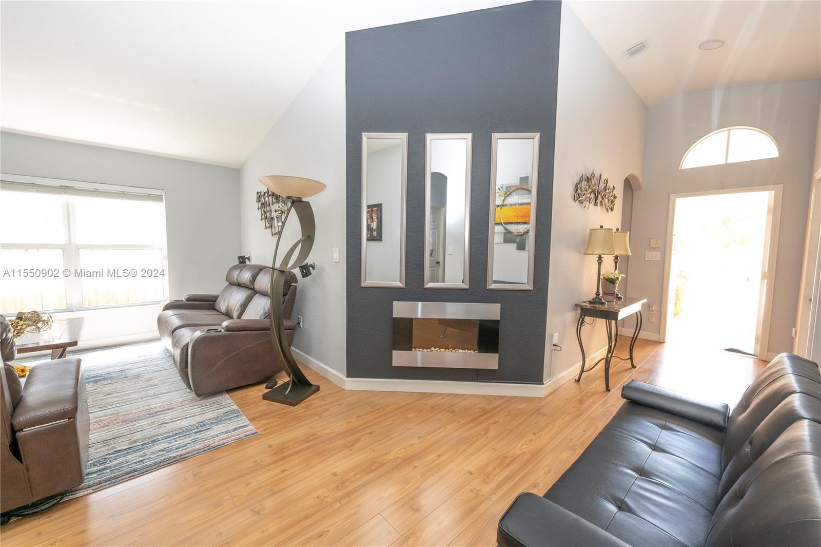 1411 SE 18th Ter, Homestead, Florida 33035, 3 Bedrooms Bedrooms, ,2 BathroomsBathrooms,Residential,For Sale,1411 SE 18th Ter,A11550902