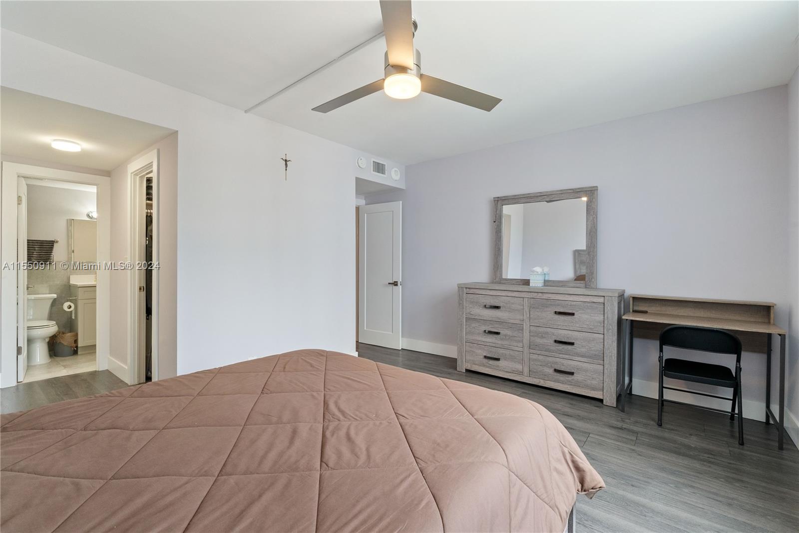 4200 Hillcrest Dr, Hollywood, FL, 33021 United States, 1 Bedroom Bedrooms, ,1 BathroomBathrooms,Residential,For Sale,Hillcrest Dr,A11550911