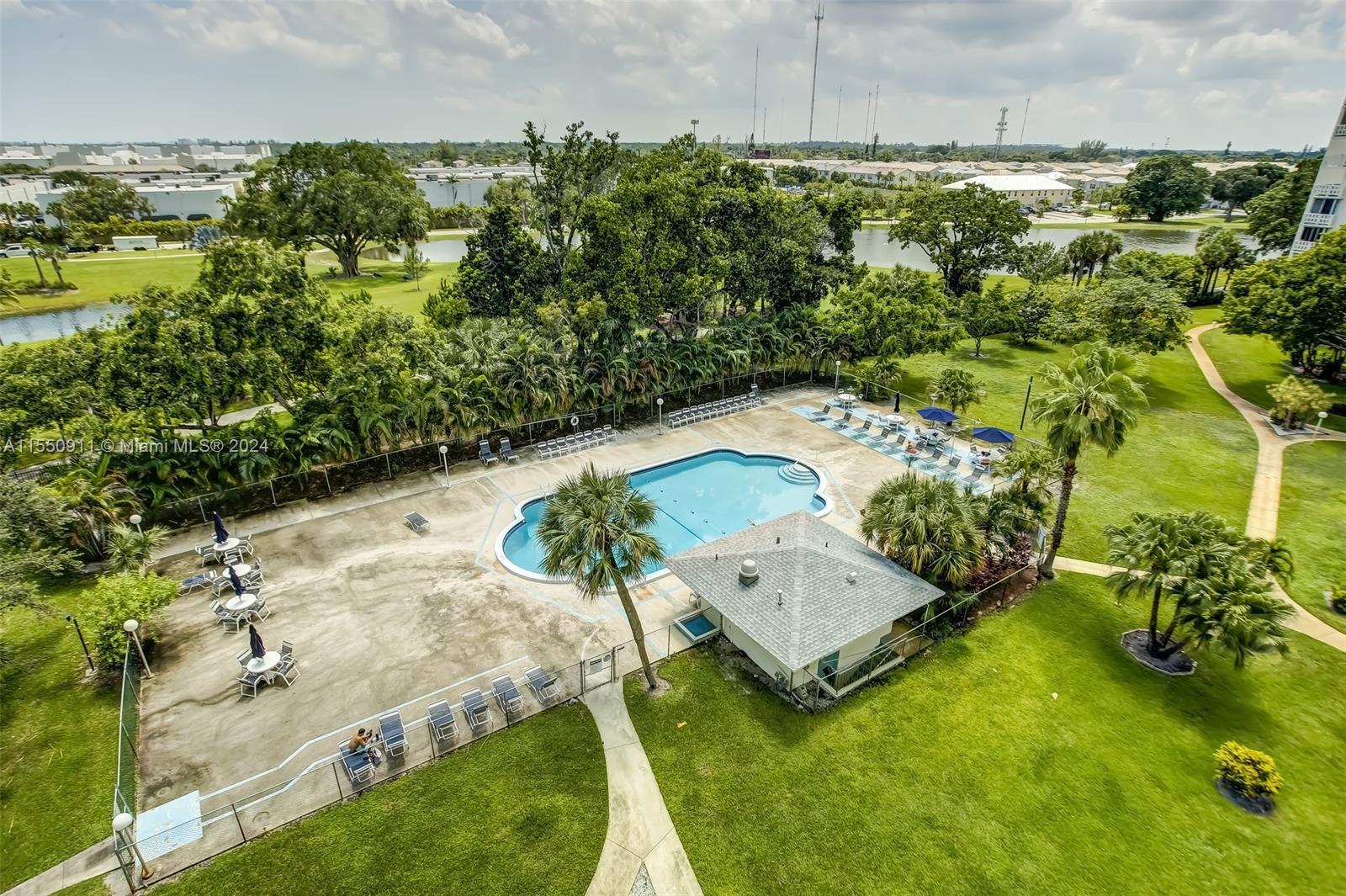 4200 Hillcrest Dr, Hollywood, FL, 33021 United States, 1 Bedroom Bedrooms, ,1 BathroomBathrooms,Residential,For Sale,Hillcrest Dr,A11550911
