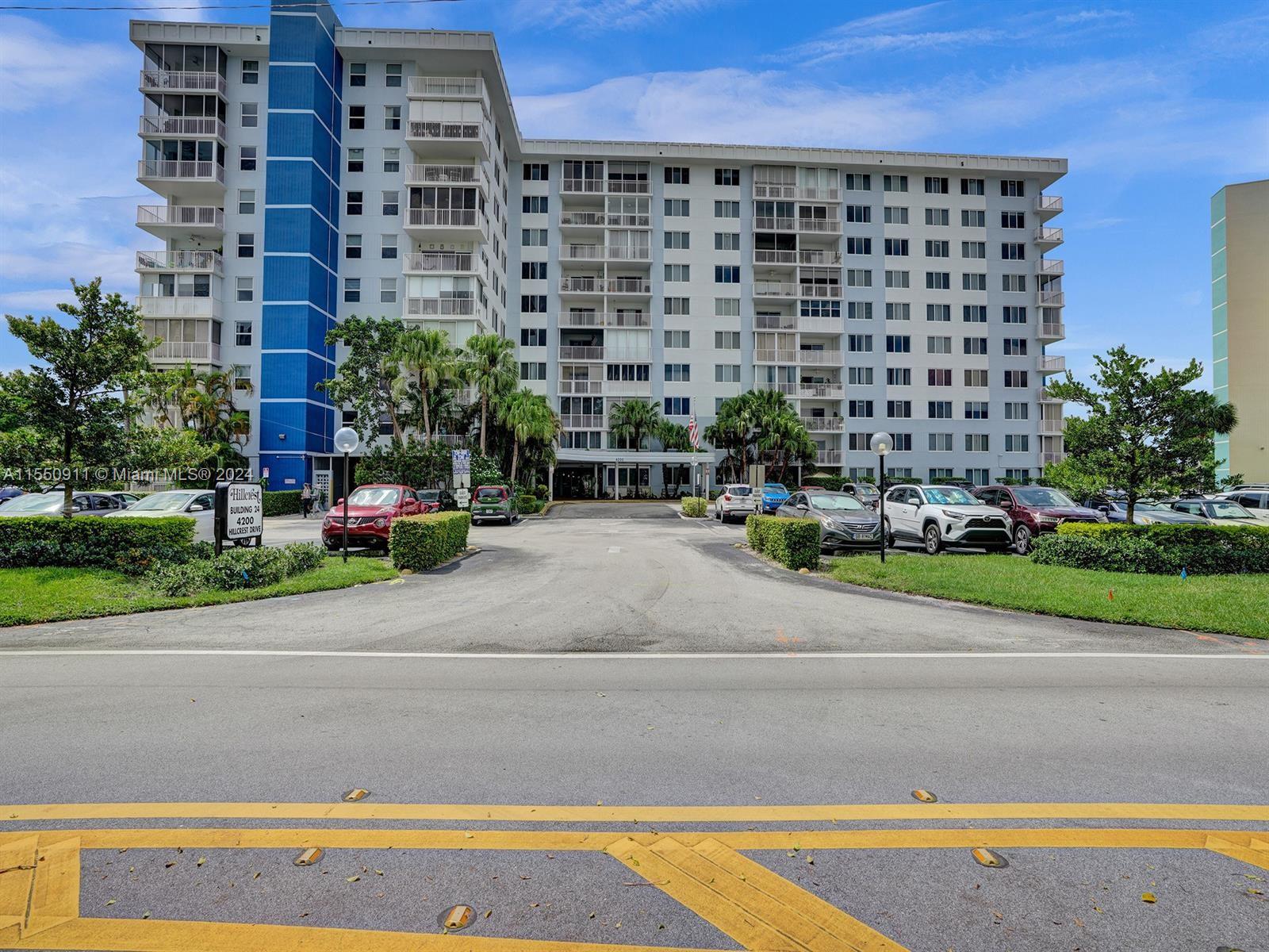 4200 Hillcrest Dr 208, Hollywood, Florida 33021, 1 Bedroom Bedrooms, ,1 BathroomBathrooms,Residential,For Sale,4200 Hillcrest Dr 208,A11550911