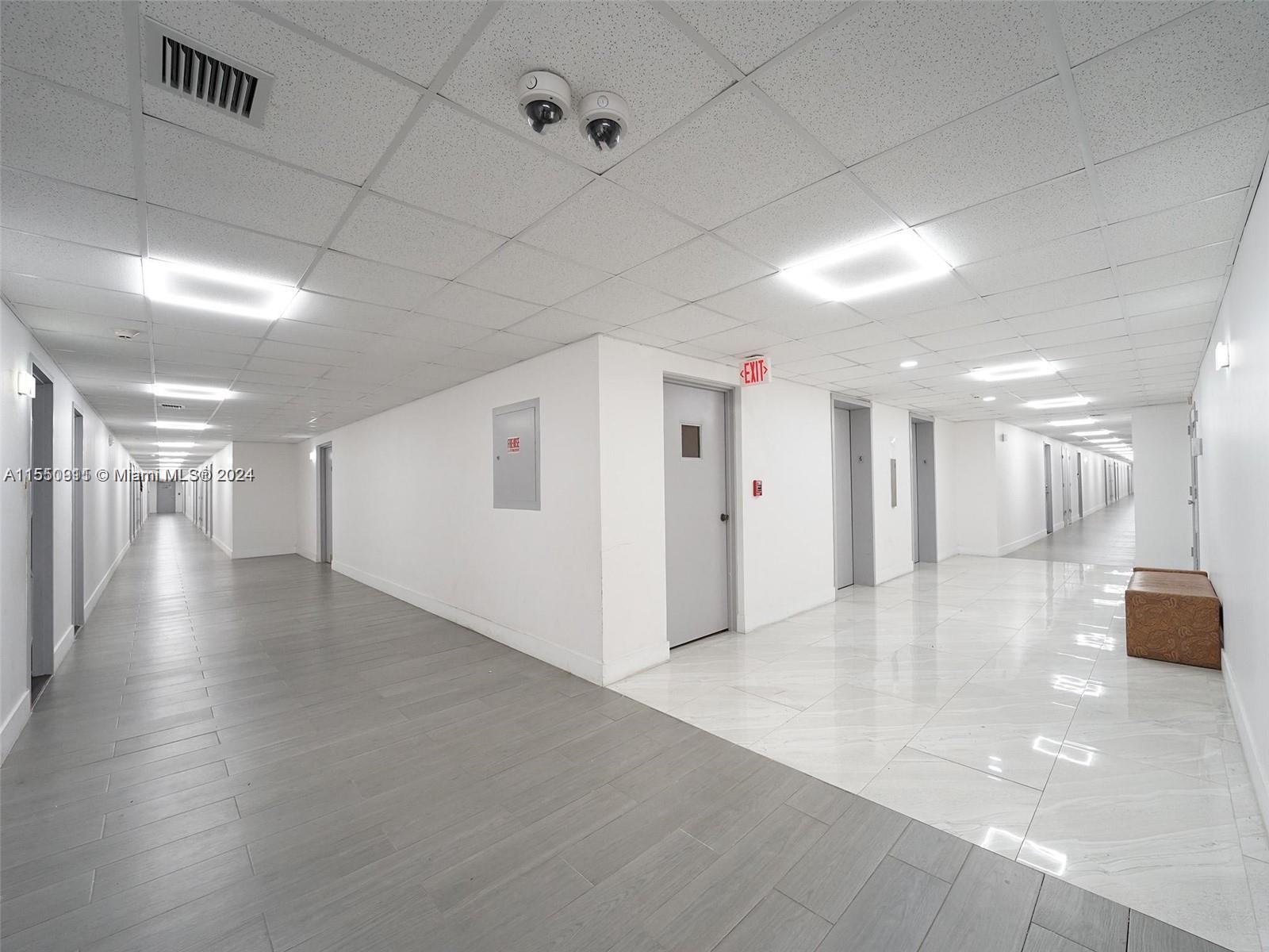 4200 Hillcrest Dr 208, Hollywood, Florida 33021, 1 Bedroom Bedrooms, ,1 BathroomBathrooms,Residential,For Sale,4200 Hillcrest Dr 208,A11550911