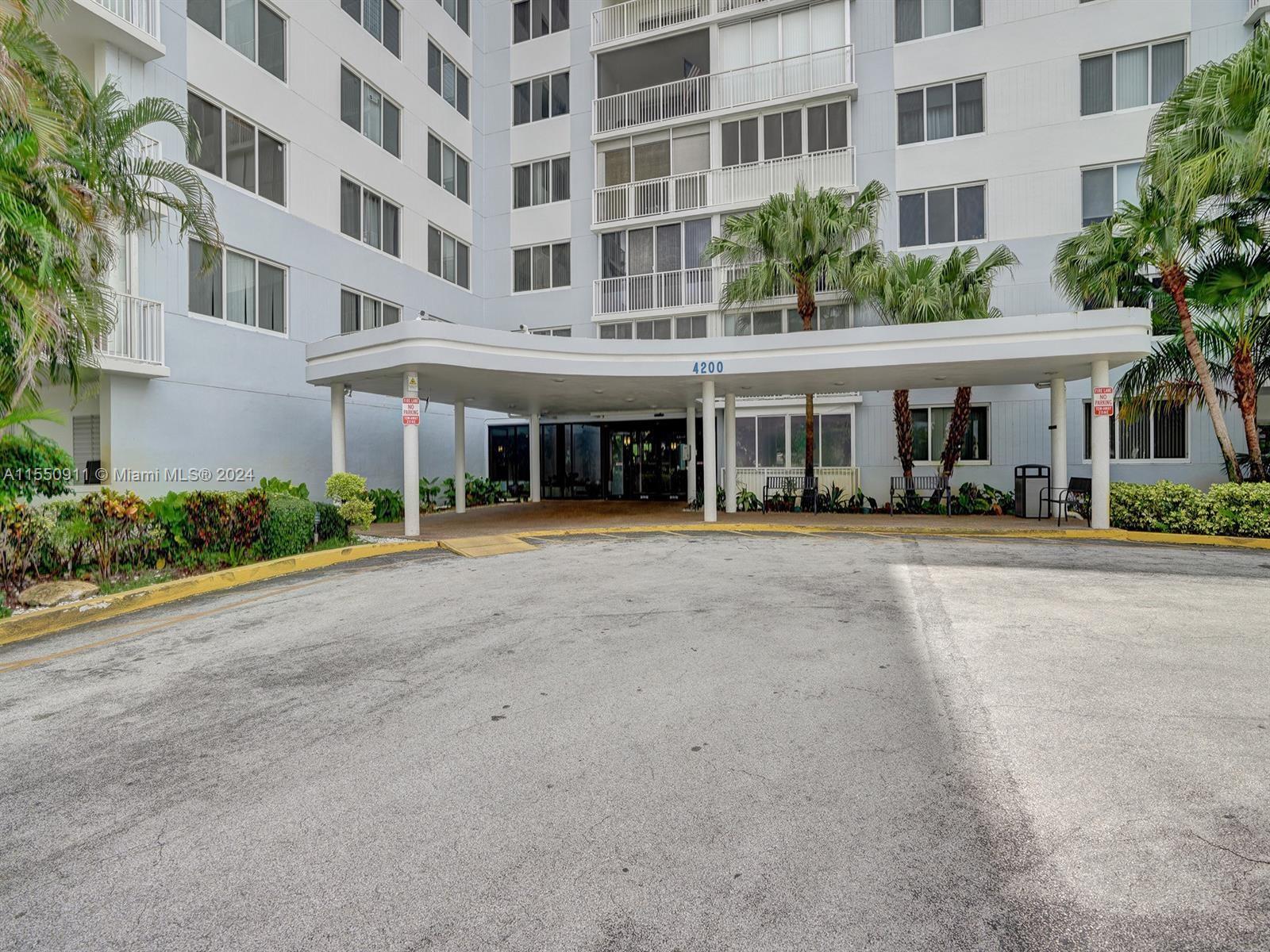 4200 Hillcrest Dr, Hollywood, FL, 33021 United States, 1 Bedroom Bedrooms, ,1 BathroomBathrooms,Residential,For Sale,Hillcrest Dr,A11550911
