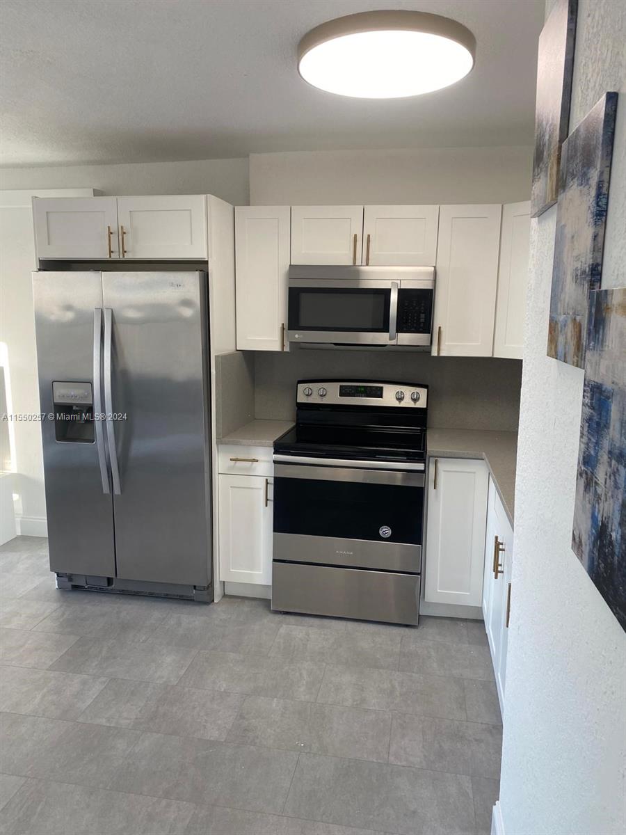 16410 Miami Dr 502, North Miami Beach, Florida 33162, 2 Bedrooms Bedrooms, ,1 BathroomBathrooms,Residential,For Sale,16410 Miami Dr 502,A11550257