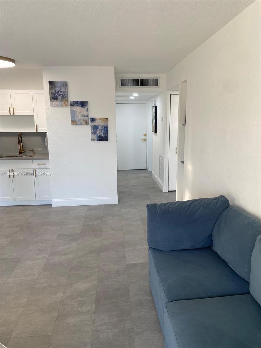 16410 Miami Dr 502, North Miami Beach, Florida 33162, 2 Bedrooms Bedrooms, ,1 BathroomBathrooms,Residential,For Sale,16410 Miami Dr 502,A11550257