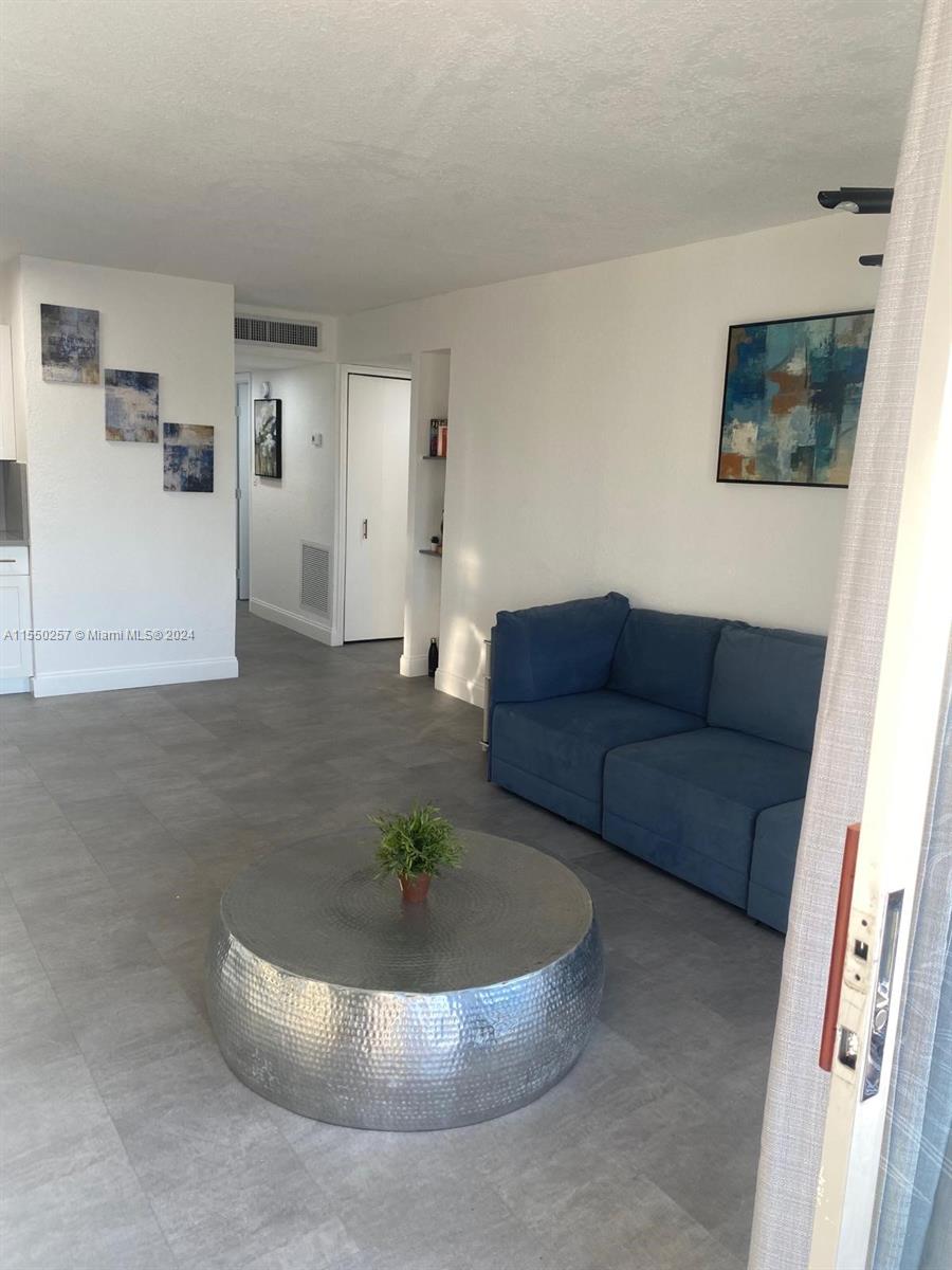 16410 Miami Dr 502, North Miami Beach, Florida 33162, 2 Bedrooms Bedrooms, ,1 BathroomBathrooms,Residential,For Sale,16410 Miami Dr 502,A11550257