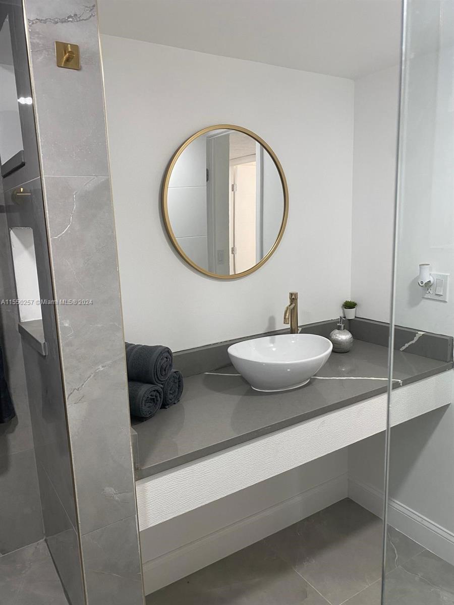 16410 Miami Dr 502, North Miami Beach, Florida 33162, 2 Bedrooms Bedrooms, ,1 BathroomBathrooms,Residential,For Sale,16410 Miami Dr 502,A11550257