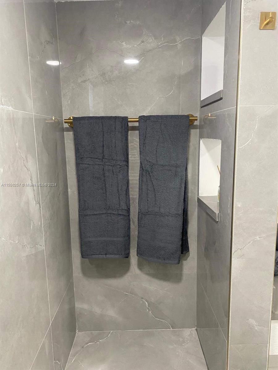 16410 Miami Dr 502, North Miami Beach, Florida 33162, 2 Bedrooms Bedrooms, ,1 BathroomBathrooms,Residential,For Sale,16410 Miami Dr 502,A11550257