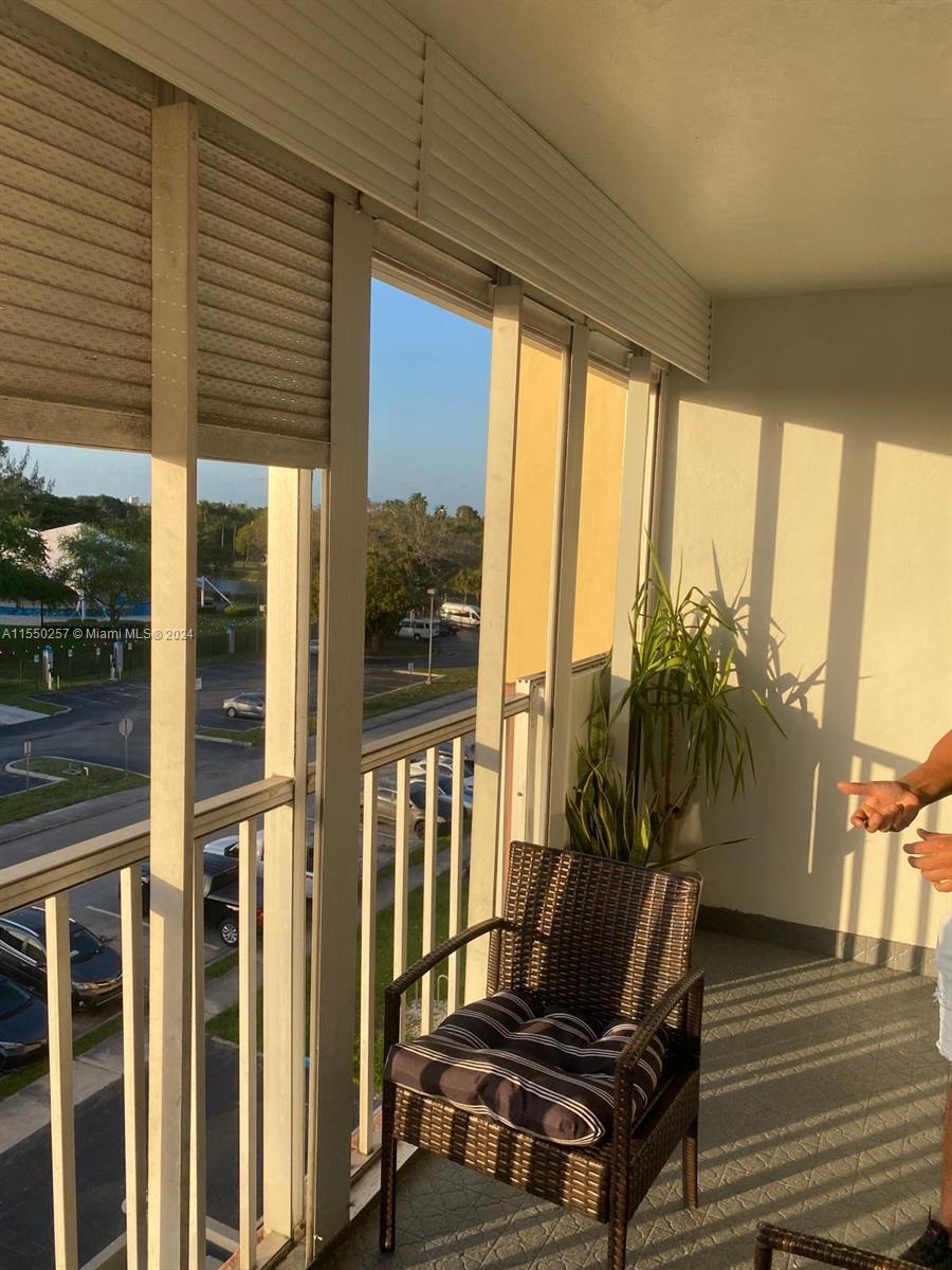 16410 Miami Dr 502, North Miami Beach, Florida 33162, 2 Bedrooms Bedrooms, ,1 BathroomBathrooms,Residential,For Sale,16410 Miami Dr 502,A11550257