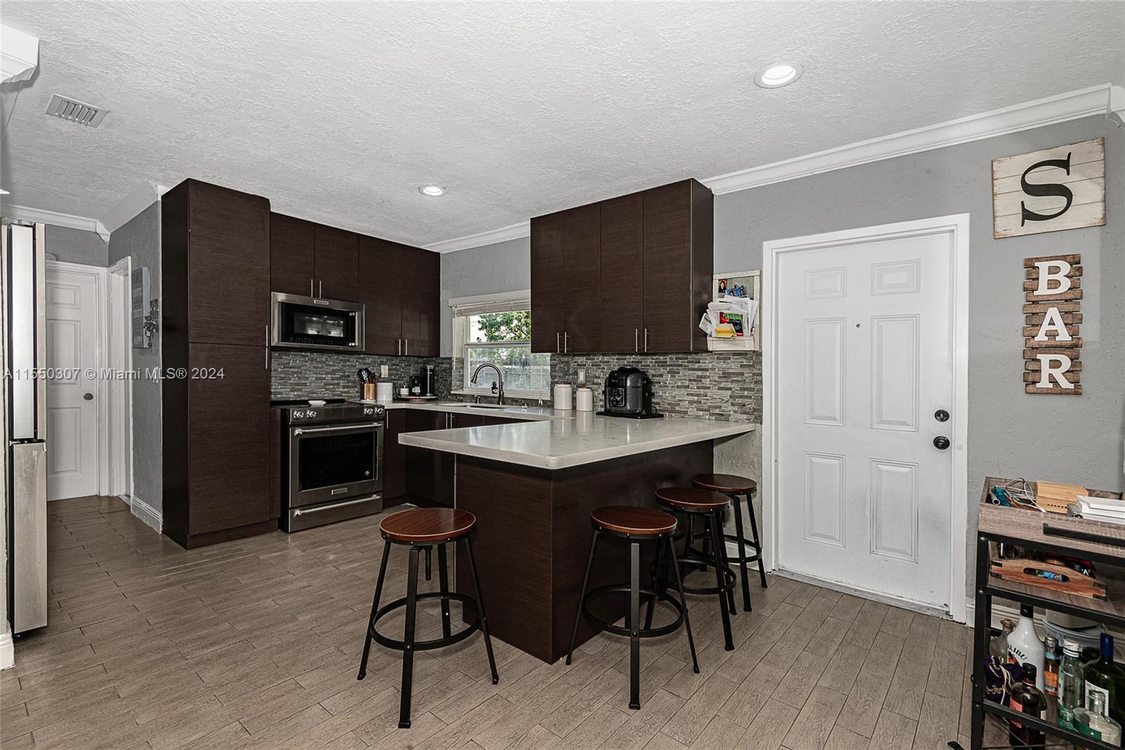 142 18th St, Hialeah, FL, 33010 United States, 4 Bedrooms Bedrooms, ,1 BathroomBathrooms,Residential,For Sale,18th St,A11550307