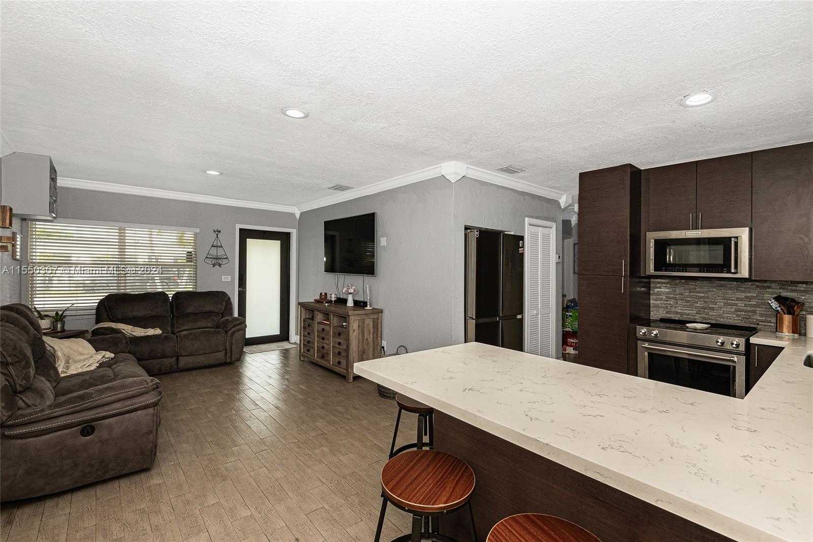 142 W 18th St, Hialeah, Florida 33010, 4 Bedrooms Bedrooms, ,2 BathroomsBathrooms,Residential,For Sale,142 W 18th St,A11550307