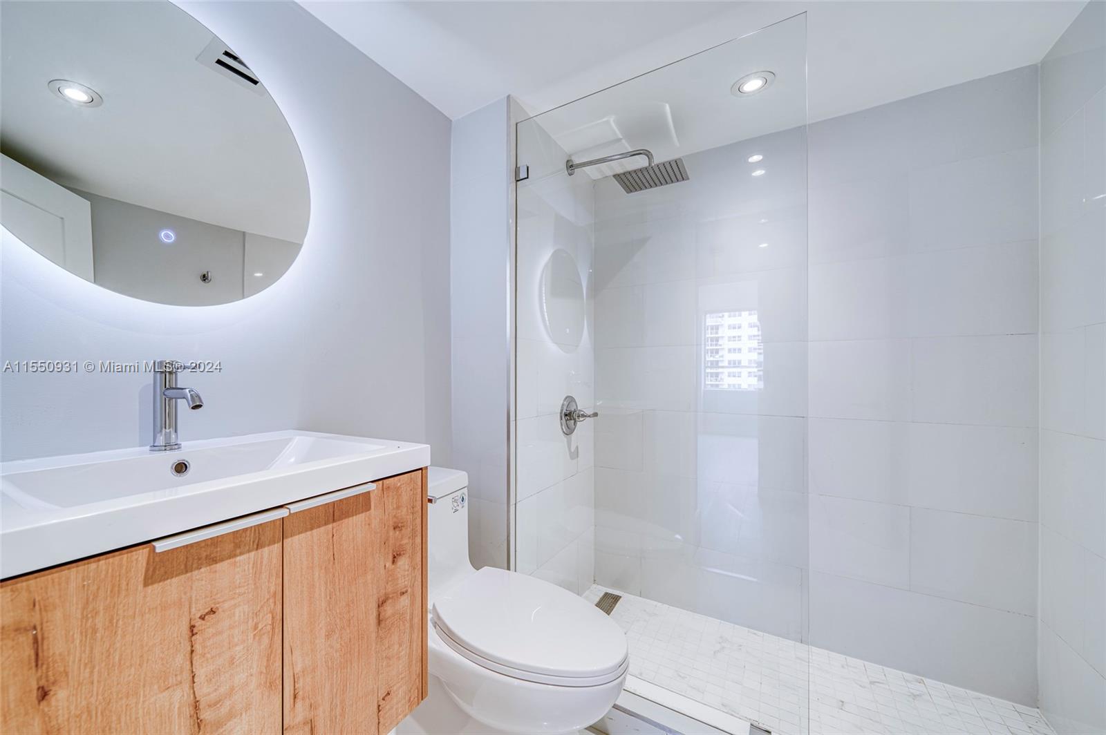 1500 Bay Rd 648S, Miami Beach, Florida 33139, 2 Bedrooms Bedrooms, ,2 BathroomsBathrooms,Residential,For Sale,1500 Bay Rd 648S,A11550931