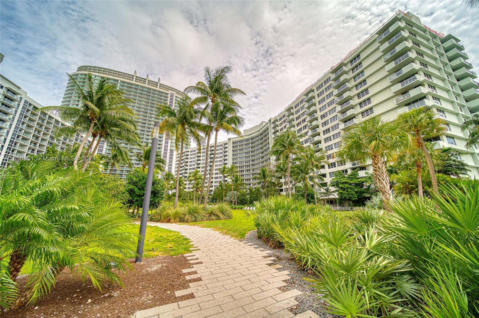 1500 Bay Rd 648S, Miami Beach, Florida 33139, 2 Bedrooms Bedrooms, ,2 BathroomsBathrooms,Residential,For Sale,1500 Bay Rd 648S,A11550931