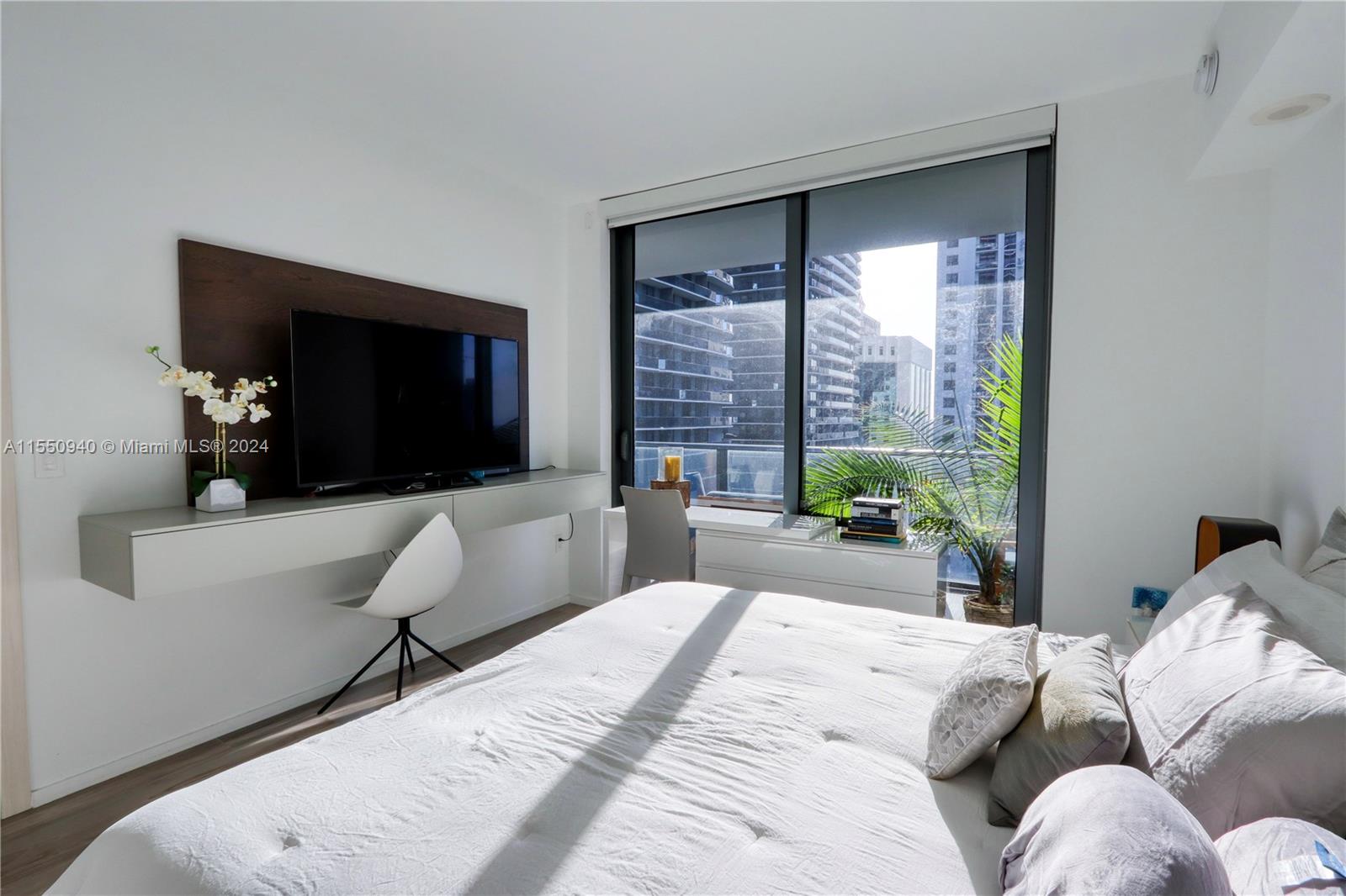 801 Miami Ave, Miami, FL, 33130 United States, 2 Bedrooms Bedrooms, ,2 BathroomsBathrooms,Residential,For Sale,Miami Ave,A11550940