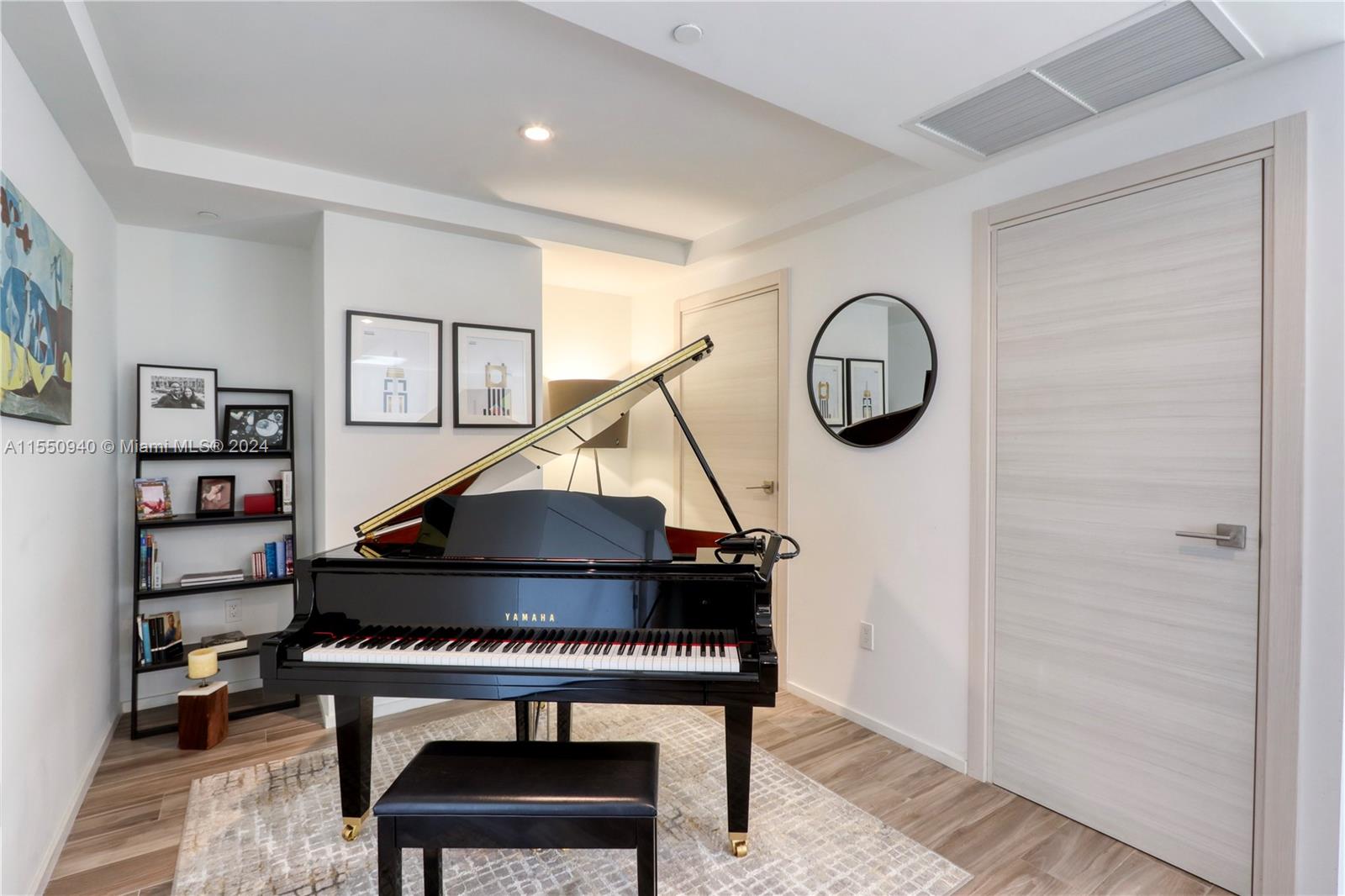 801 Miami Ave, Miami, FL, 33130 United States, 2 Bedrooms Bedrooms, ,2 BathroomsBathrooms,Residential,For Sale,Miami Ave,A11550940