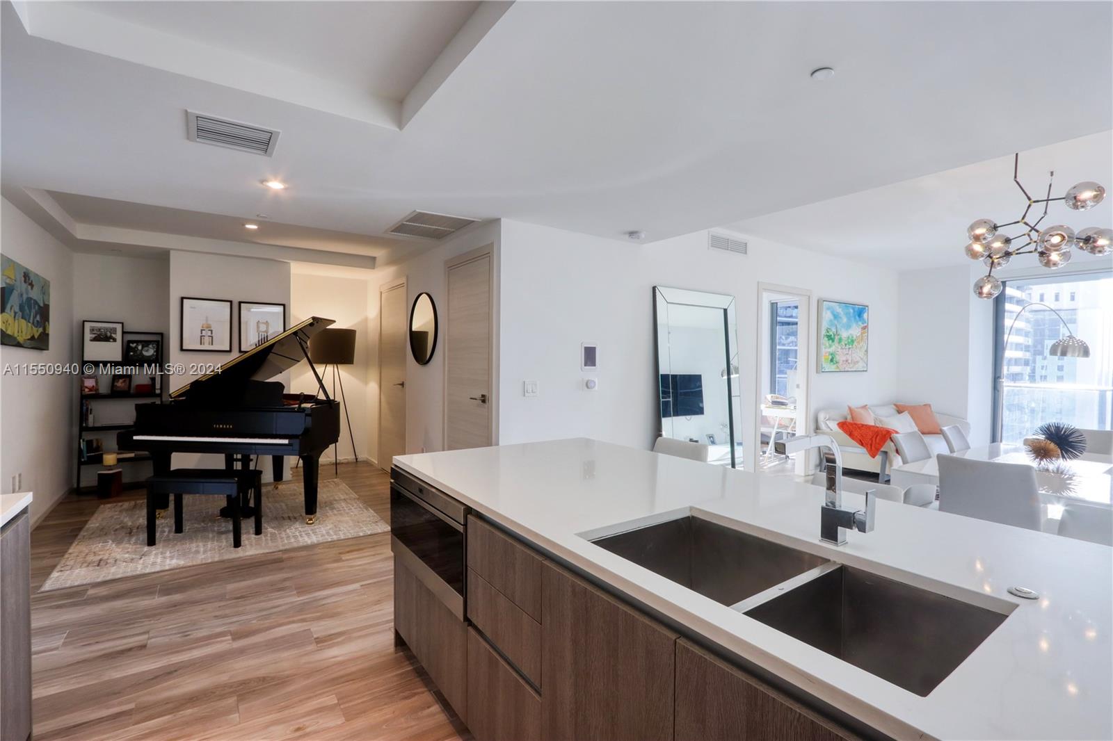 801 Miami Ave, Miami, FL, 33130 United States, 2 Bedrooms Bedrooms, ,2 BathroomsBathrooms,Residential,For Sale,Miami Ave,A11550940