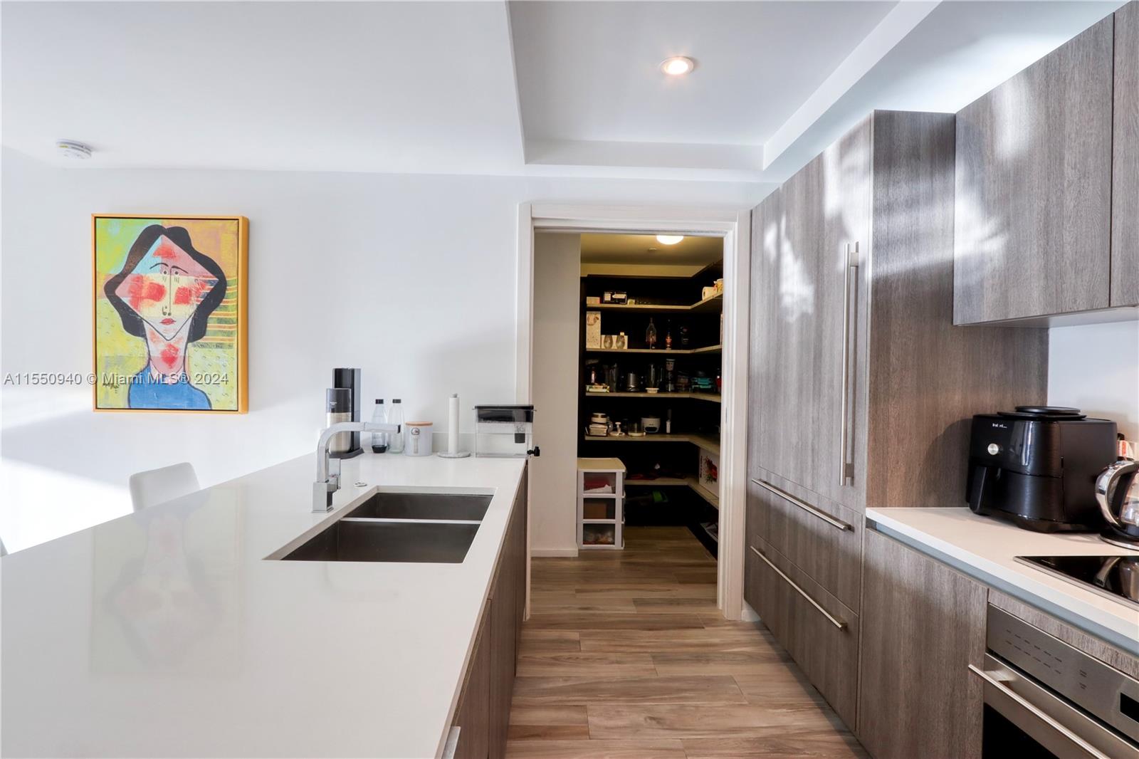 801 Miami Ave, Miami, FL, 33130 United States, 2 Bedrooms Bedrooms, ,2 BathroomsBathrooms,Residential,For Sale,Miami Ave,A11550940