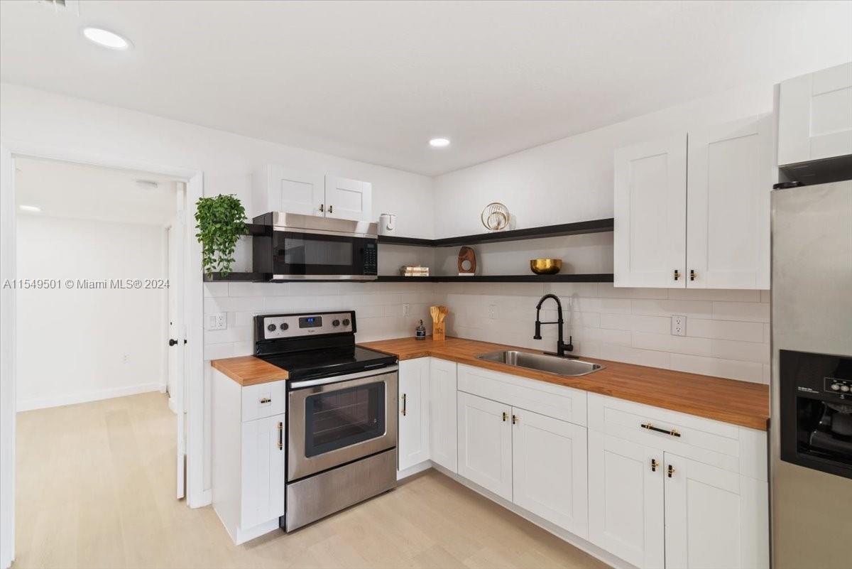2170 84th St, Miami, FL, 33147 United States, 3 Bedrooms Bedrooms, ,2 BathroomsBathrooms,Residential,For Sale,84th St,A11549501
