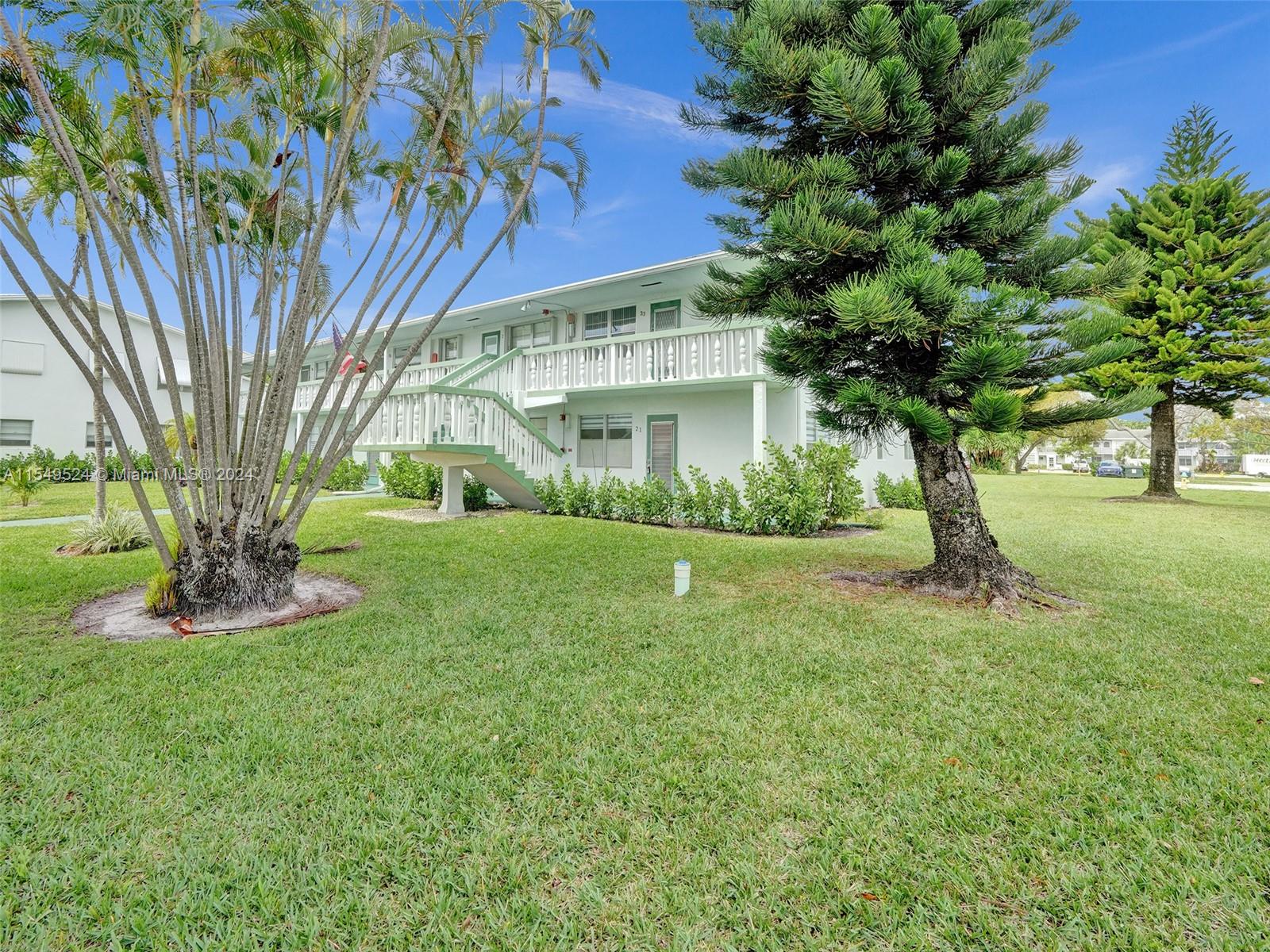 21 Prescott B, Deerfield Beach, FL, 33442 United States, 2 Bedrooms Bedrooms, ,1 BathroomBathrooms,Residential,For Sale,Prescott B,A11549524