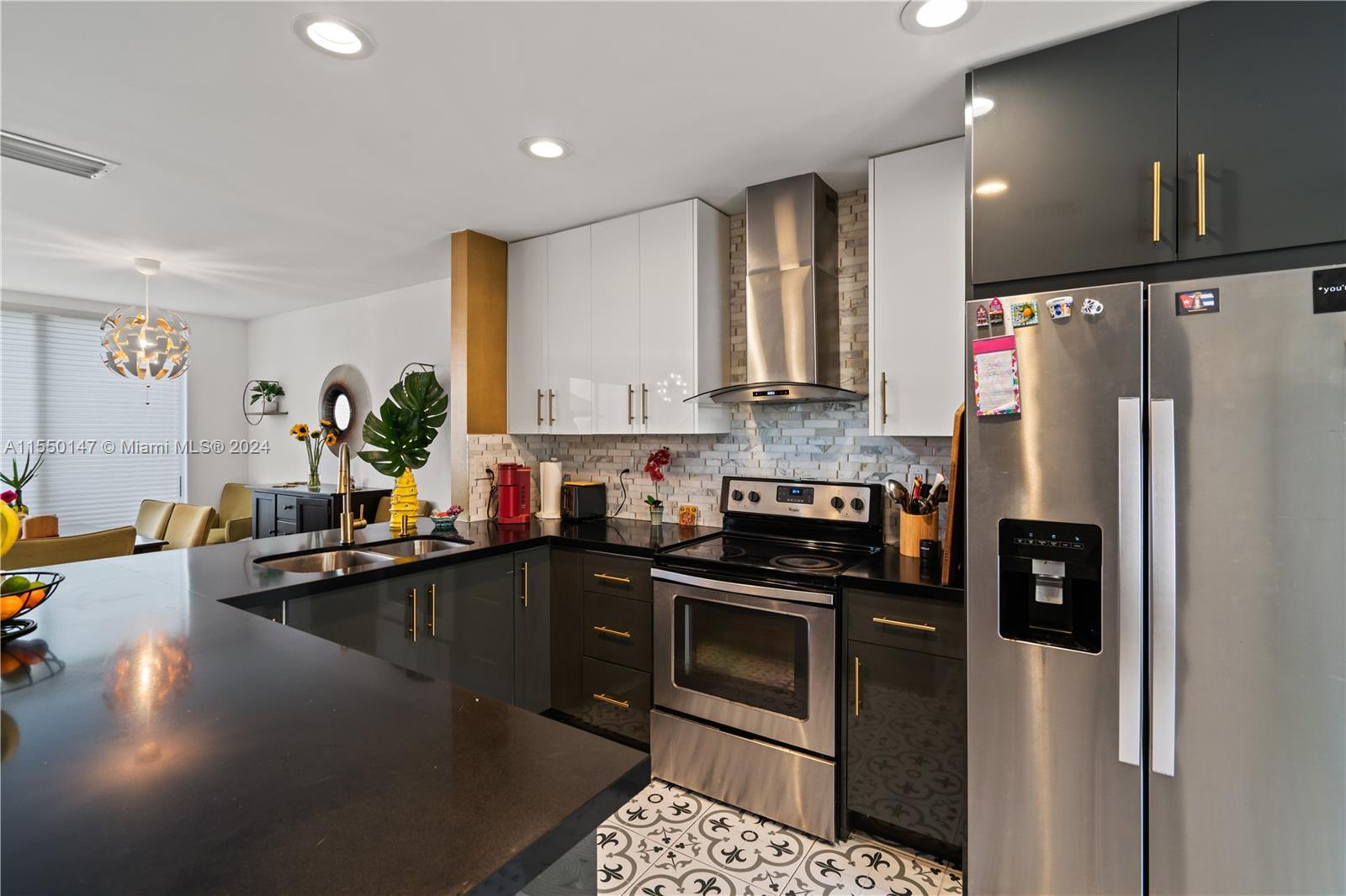 9775 NW 44th Ter 9775, Doral, Florida 33178, 3 Bedrooms Bedrooms, ,2 BathroomsBathrooms,Residential,For Sale,9775 NW 44th Ter 9775,A11550147