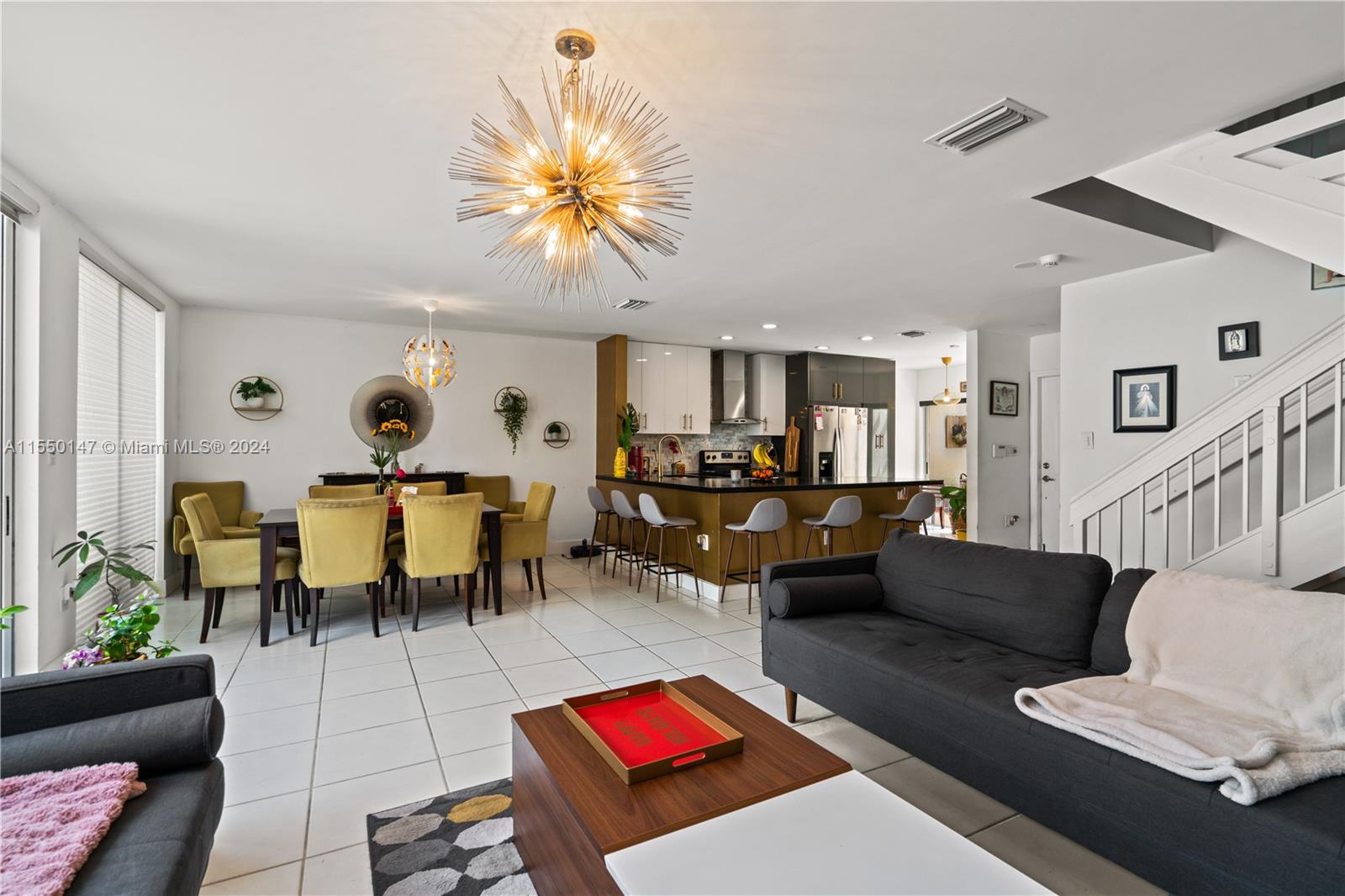 9775 NW 44th Ter 9775, Doral, Florida 33178, 3 Bedrooms Bedrooms, ,2 BathroomsBathrooms,Residential,For Sale,9775 NW 44th Ter 9775,A11550147