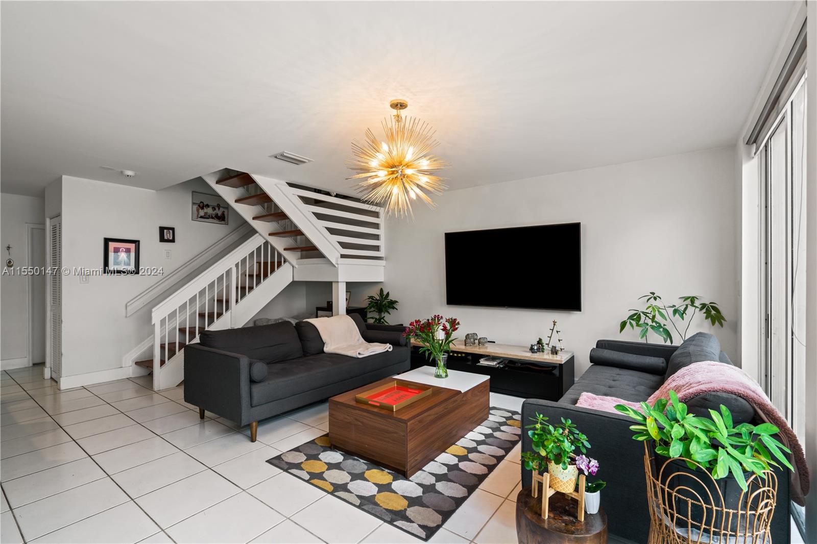 9775 NW 44th Ter 9775, Doral, Florida 33178, 3 Bedrooms Bedrooms, ,2 BathroomsBathrooms,Residential,For Sale,9775 NW 44th Ter 9775,A11550147