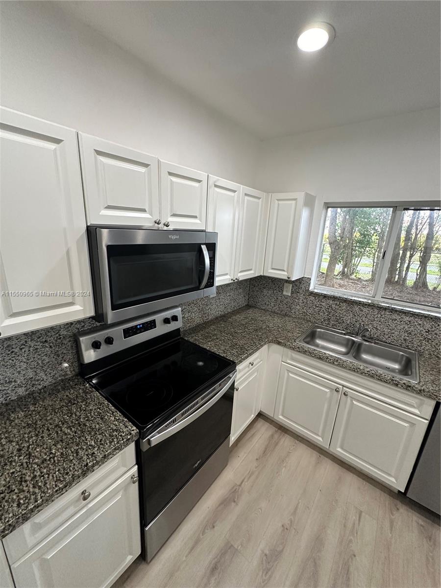 3147 NE 4th St, Homestead, Florida 33033, 3 Bedrooms Bedrooms, ,3 BathroomsBathrooms,Residential,For Sale,3147 NE 4th St,A11550965