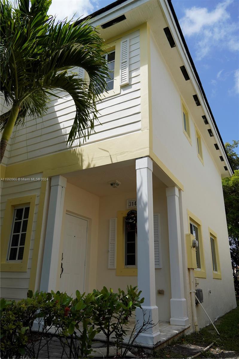 3147 NE 4th St, Homestead, Florida 33033, 3 Bedrooms Bedrooms, ,3 BathroomsBathrooms,Residential,For Sale,3147 NE 4th St,A11550965