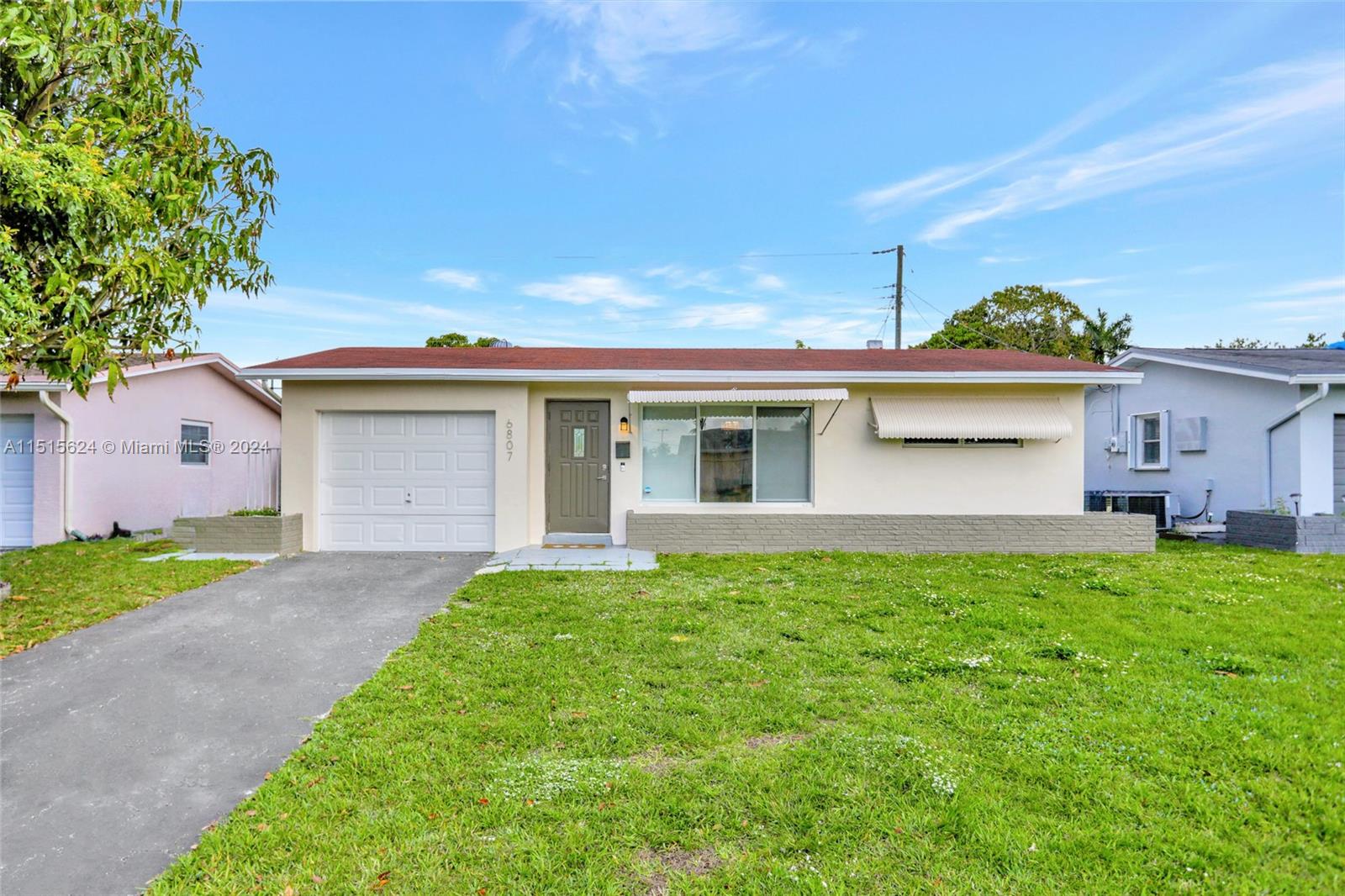 6807 29th St, Sunrise, FL, 33313 United States, 3 Bedrooms Bedrooms, ,2 BathroomsBathrooms,Residential,For Sale,29th St,A11515624