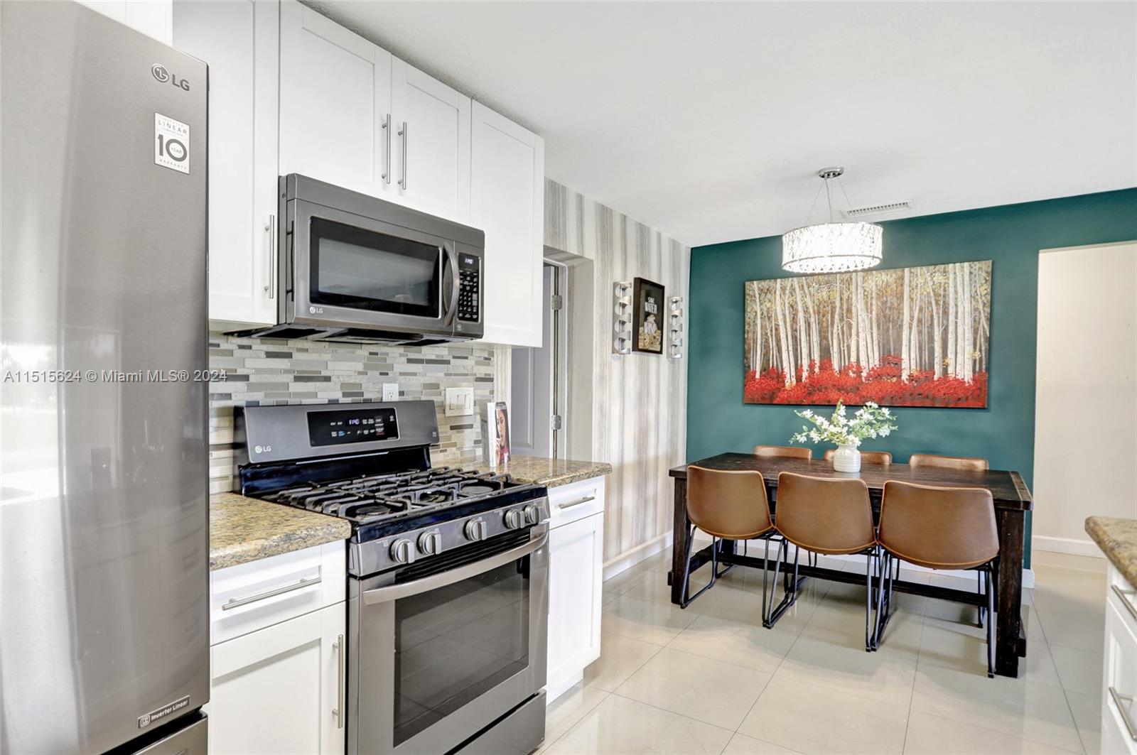 6807 29th St, Sunrise, FL, 33313 United States, 3 Bedrooms Bedrooms, ,2 BathroomsBathrooms,Residential,For Sale,29th St,A11515624