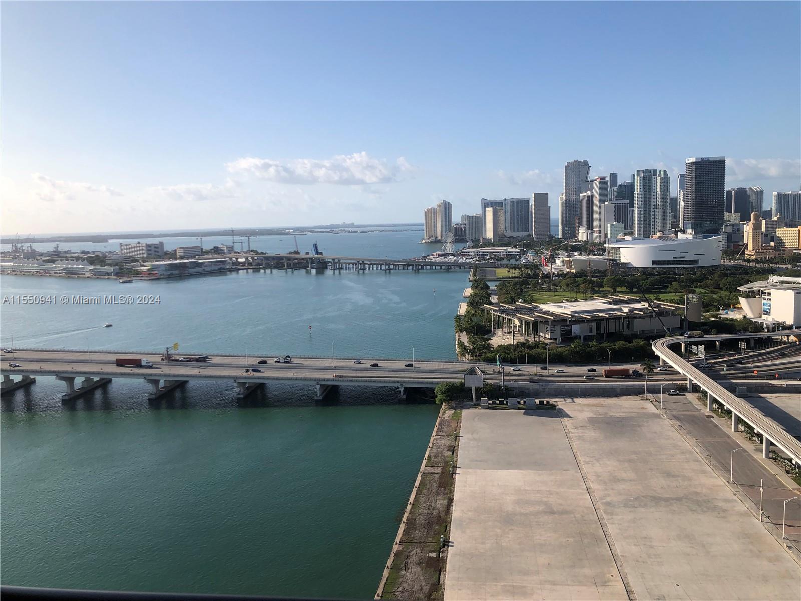 555 NE 15th St 32J, Miami, Florida 33132, 1 Bedroom Bedrooms, ,1 BathroomBathrooms,Residential,For Sale,555 NE 15th St 32J,A11550941