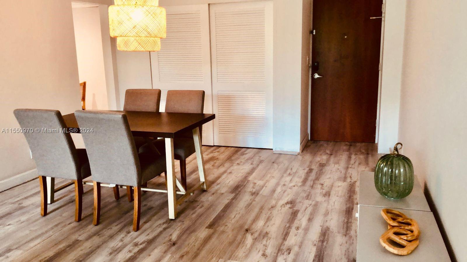 4001 Ocean Dr, Hollywood, FL, 33019 United States, 1 Bedroom Bedrooms, ,1 BathroomBathrooms,Residential,For Sale,Ocean Dr,A11550970