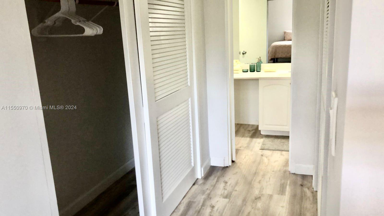4001 Ocean Dr, Hollywood, FL, 33019 United States, 1 Bedroom Bedrooms, ,1 BathroomBathrooms,Residential,For Sale,Ocean Dr,A11550970