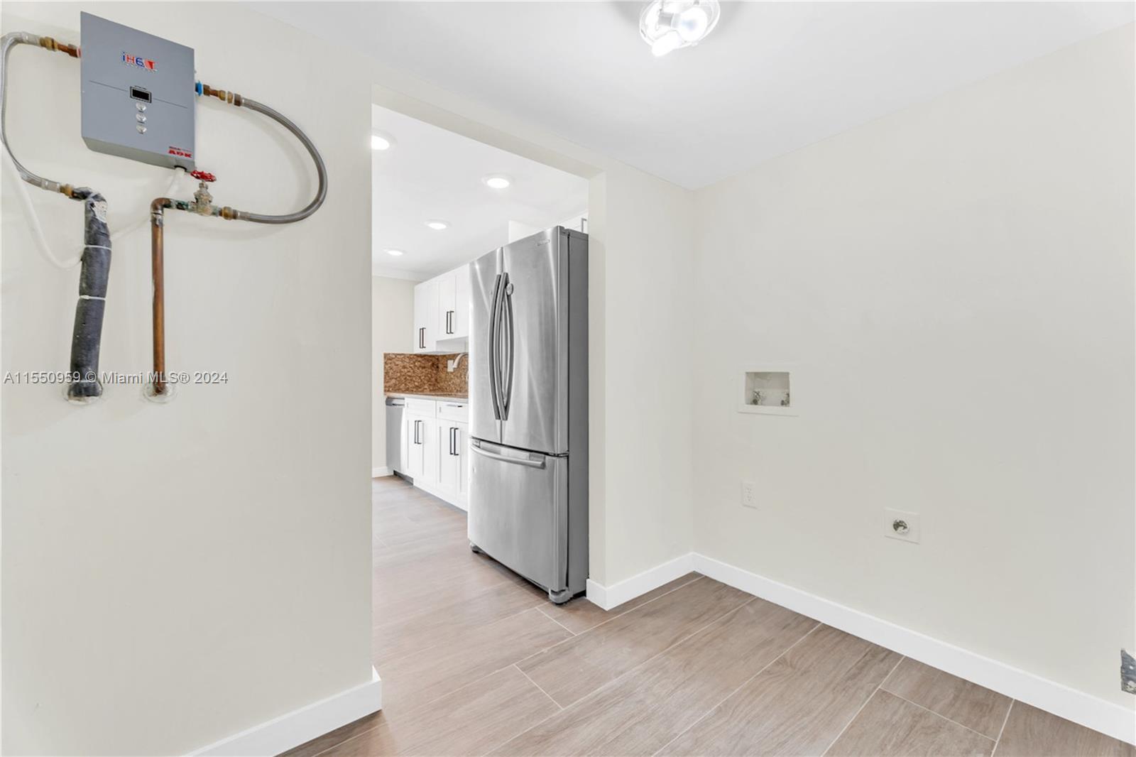 1072 131st Pl Ct, Miami, FL, 33184 United States, 3 Bedrooms Bedrooms, ,3 BathroomsBathrooms,Residential,For Sale,131st Pl Ct,A11550959