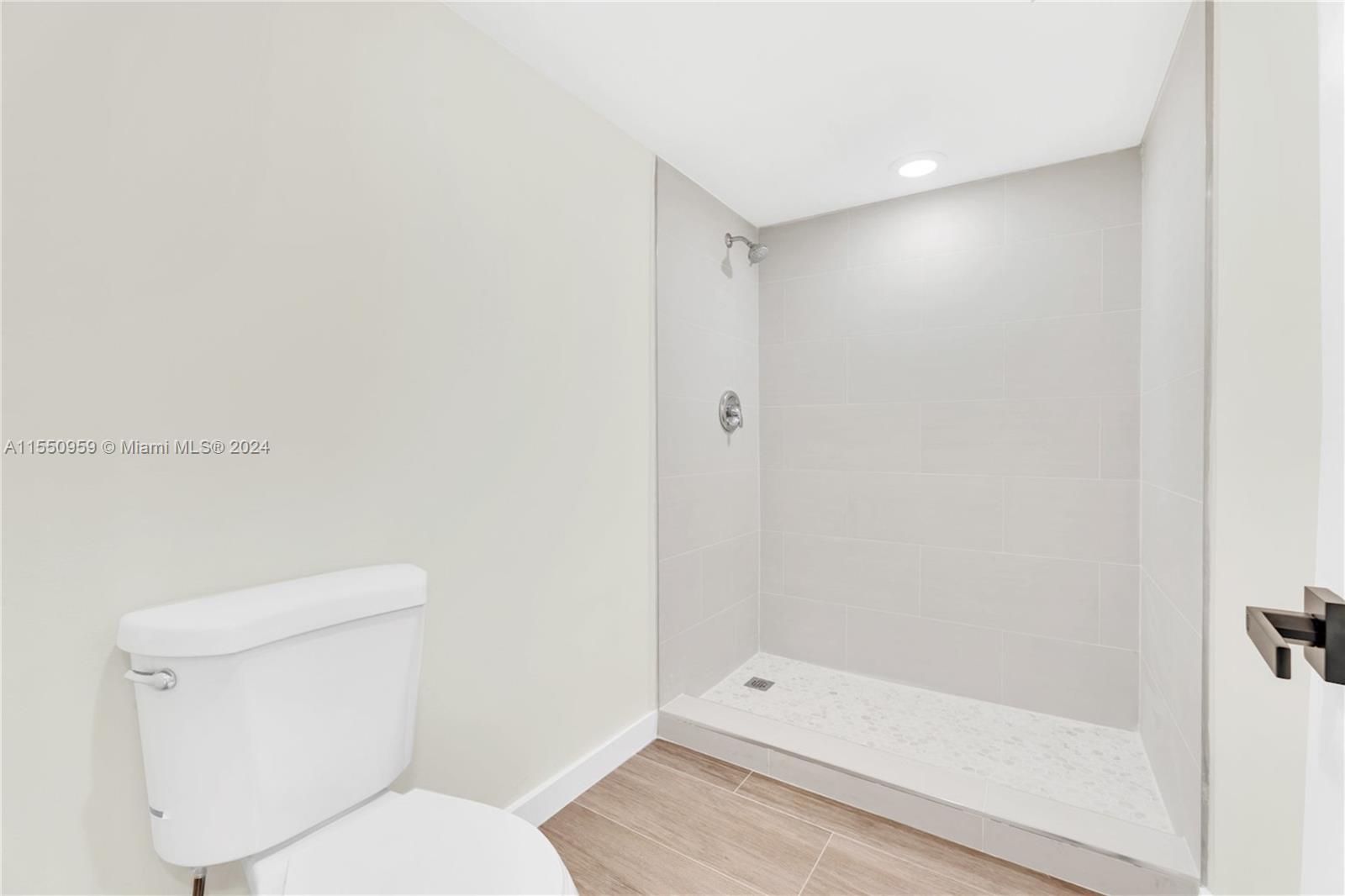 1072 131st Pl Ct, Miami, FL, 33184 United States, 3 Bedrooms Bedrooms, ,3 BathroomsBathrooms,Residential,For Sale,131st Pl Ct,A11550959