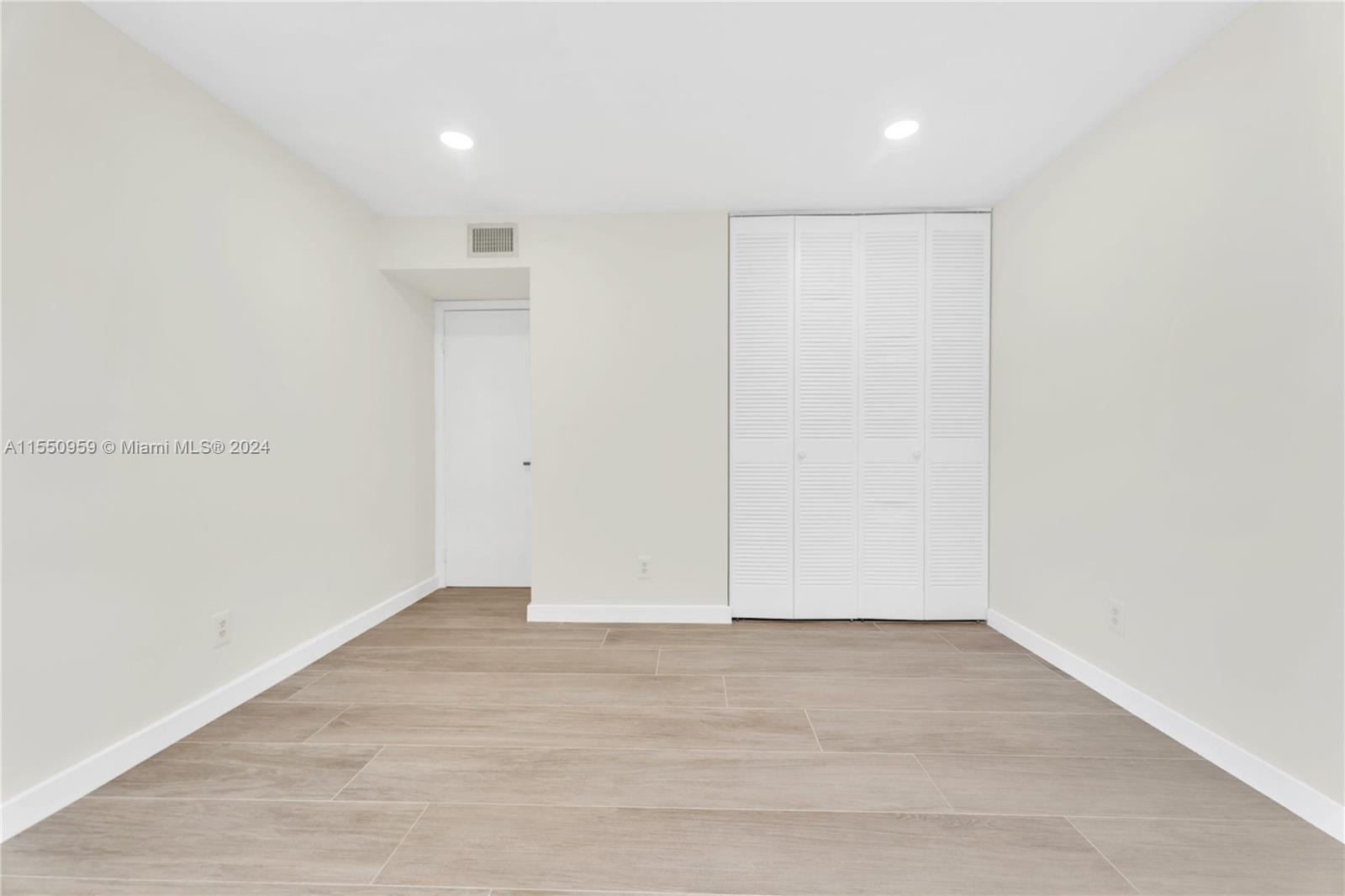 1072 131st Pl Ct, Miami, FL, 33184 United States, 3 Bedrooms Bedrooms, ,3 BathroomsBathrooms,Residential,For Sale,131st Pl Ct,A11550959