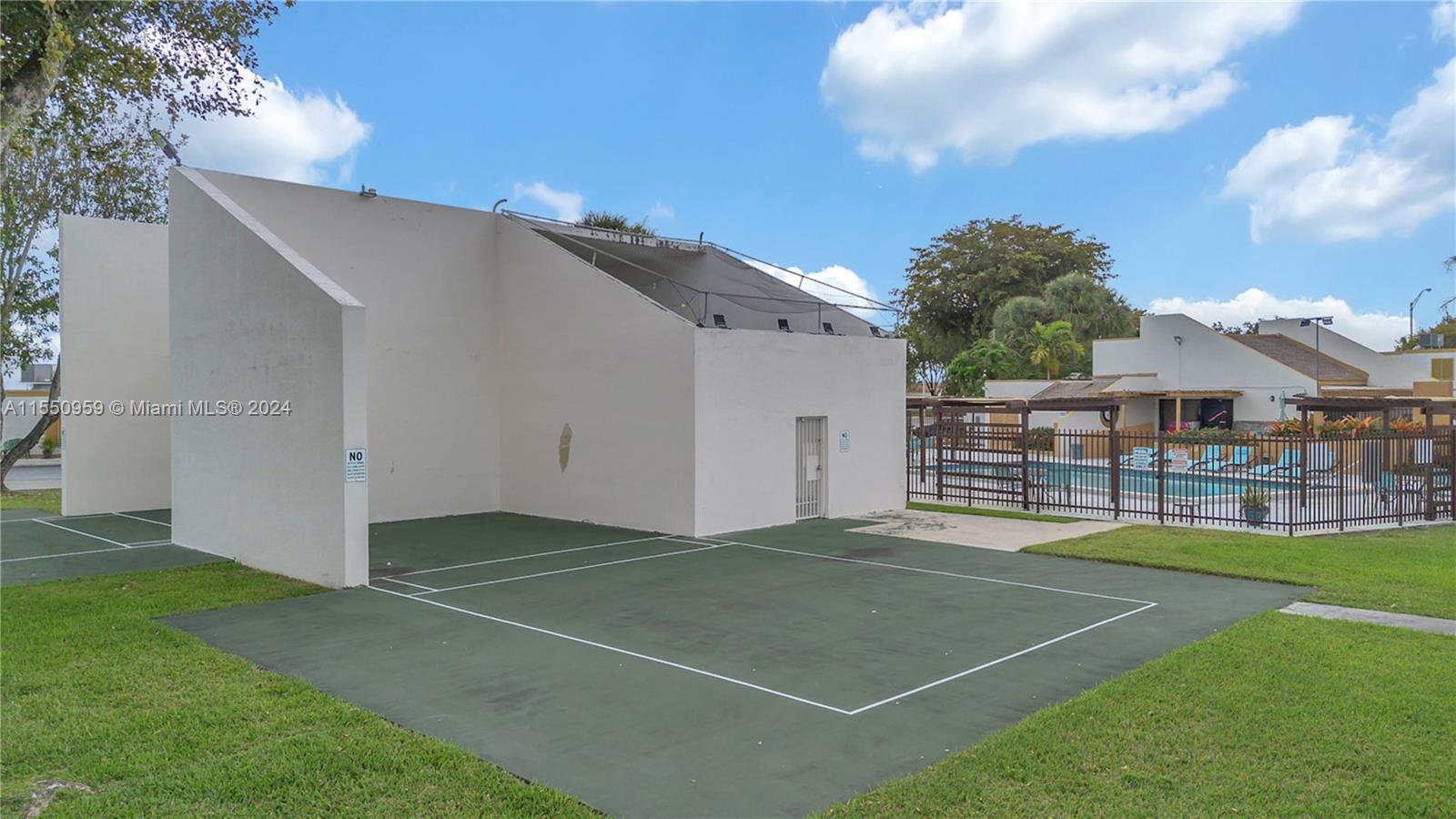 1072 131st Pl Ct, Miami, FL, 33184 United States, 3 Bedrooms Bedrooms, ,3 BathroomsBathrooms,Residential,For Sale,131st Pl Ct,A11550959
