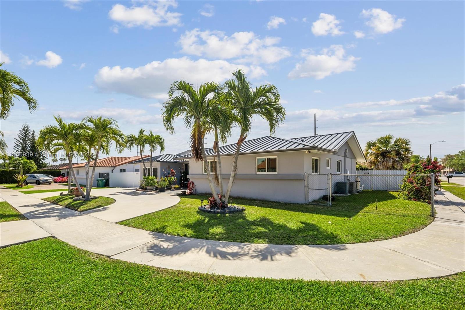 9310 SW 71st St  For Sale A11550939, FL