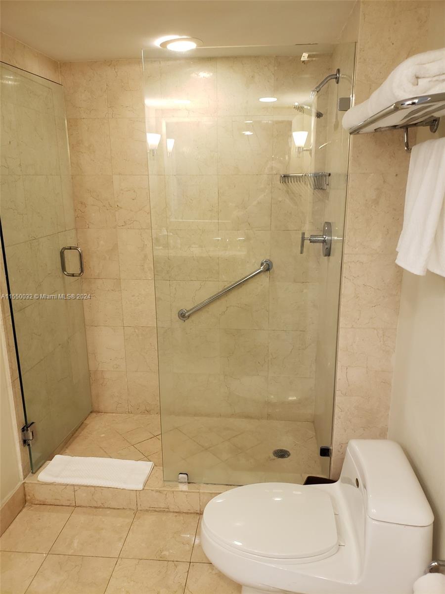 2670 E Sunrise Blvd 930, Fort Lauderdale, Florida 33304, 1 Bedroom Bedrooms, ,1 BathroomBathrooms,Residential,For Sale,2670 E Sunrise Blvd 930,A11550032