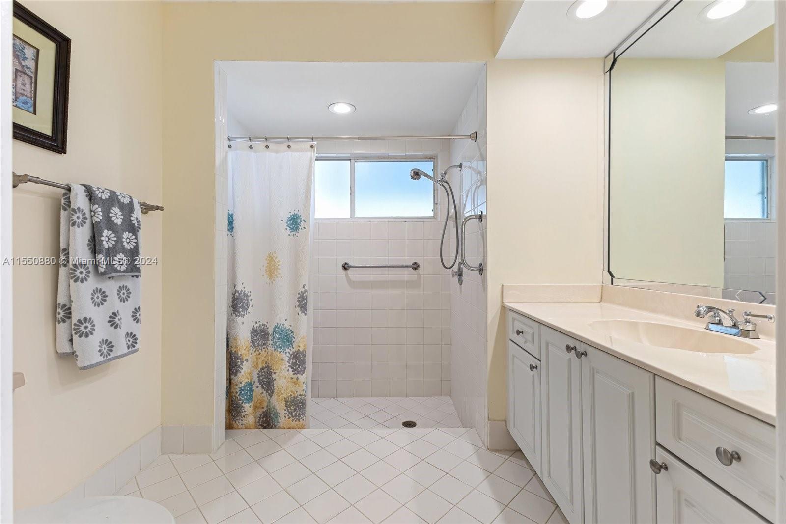 21425 98th Ct, Cutler Bay, FL, 33189 United States, 4 Bedrooms Bedrooms, ,2 BathroomsBathrooms,Residential,For Sale,98th Ct,A11550880