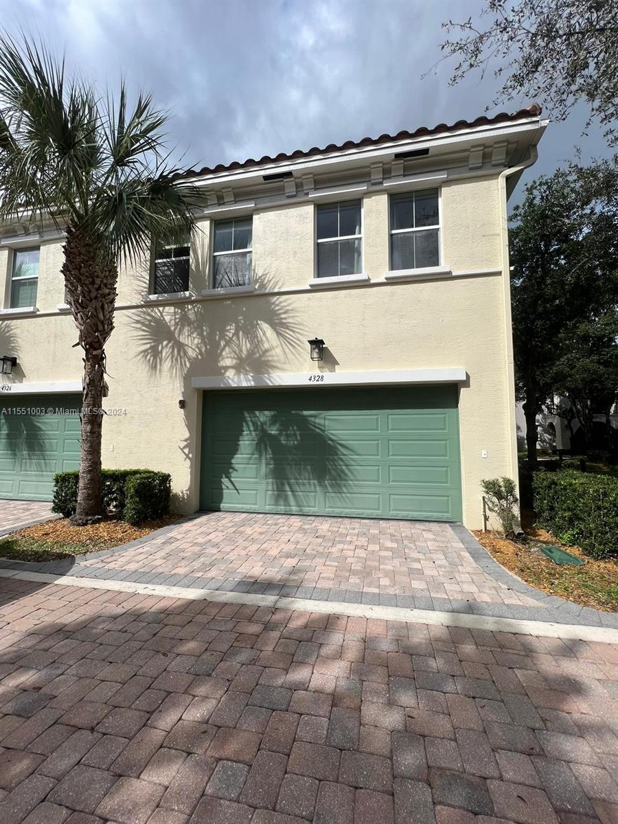 4328 Cascada Cir, Cooper City, FL, 33024 United States, 3 Bedrooms Bedrooms, ,2 BathroomsBathrooms,Residential,For Sale,Cascada Cir,A11551003