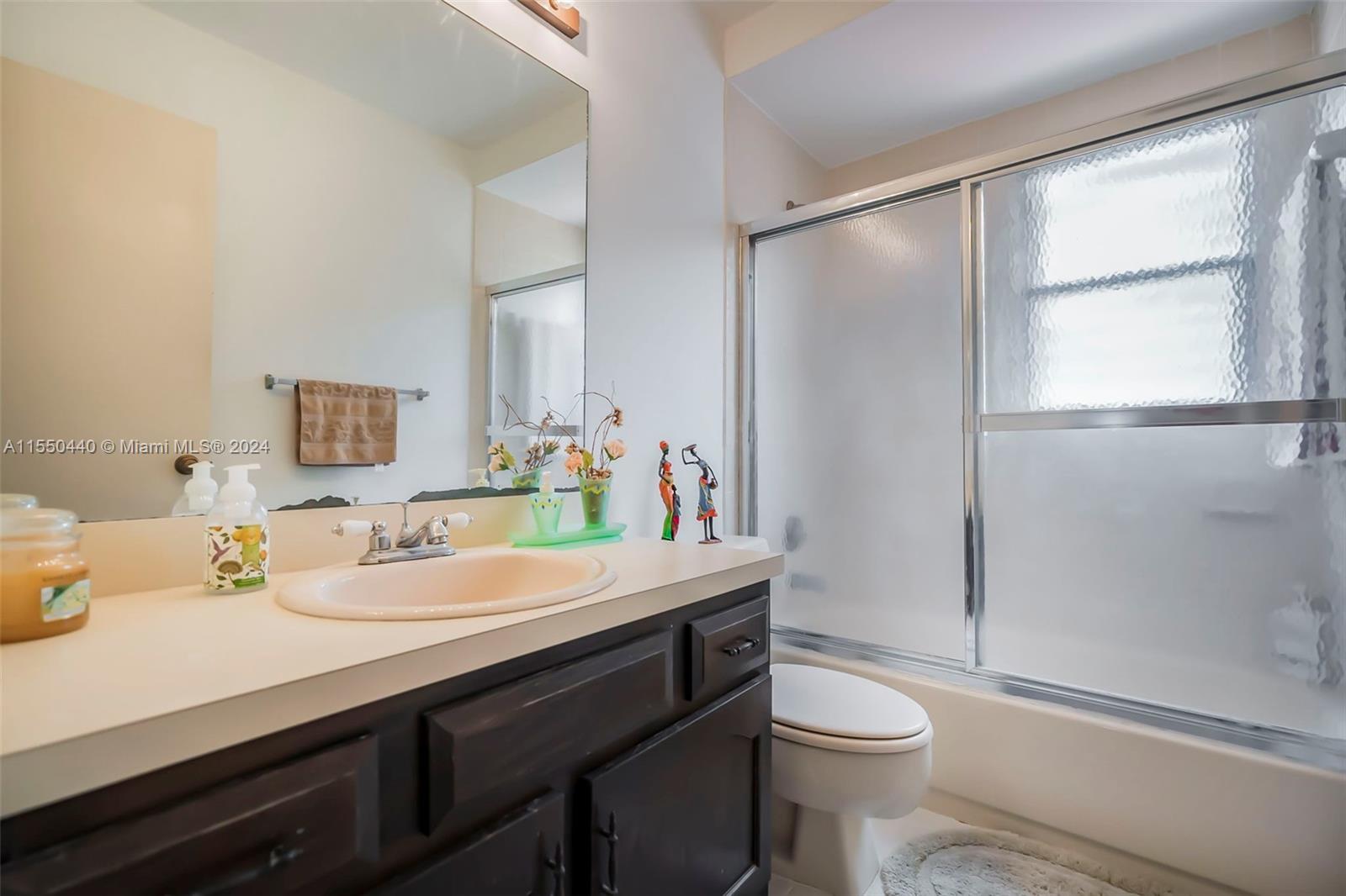 2880 Evergreen Way, Cooper City, FL, 33026 United States, 3 Bedrooms Bedrooms, ,2 BathroomsBathrooms,Residential,For Sale,Evergreen Way,A11550440