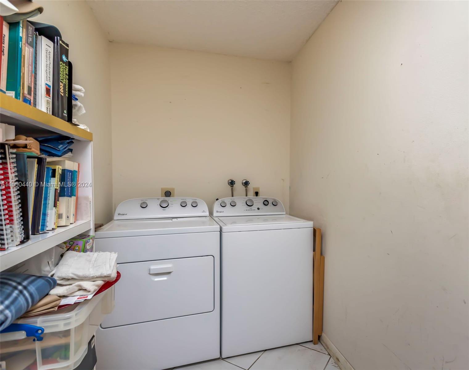 2880 Evergreen Way, Cooper City, FL, 33026 United States, 3 Bedrooms Bedrooms, ,2 BathroomsBathrooms,Residential,For Sale,Evergreen Way,A11550440