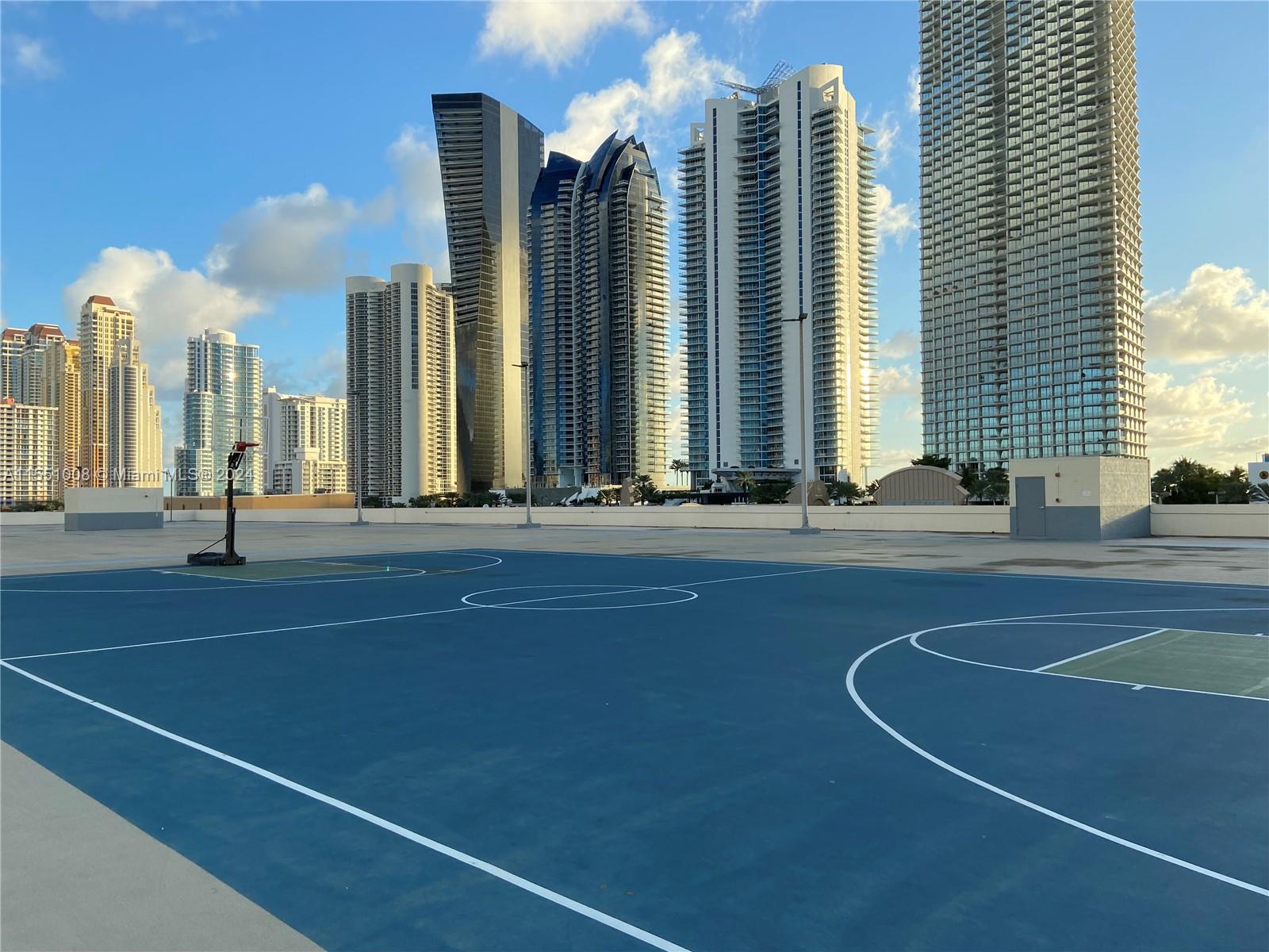 17021 Bay Rd, Sunny Isles Beach, FL, 33160 United States, 2 Bedrooms Bedrooms, ,1 BathroomBathrooms,Residential,For Sale,Bay Rd,A11551008