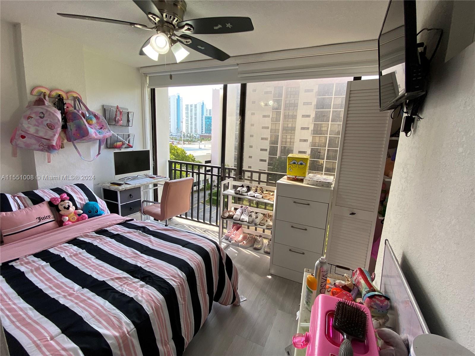 17021 Bay Rd, Sunny Isles Beach, FL, 33160 United States, 2 Bedrooms Bedrooms, ,1 BathroomBathrooms,Residential,For Sale,Bay Rd,A11551008