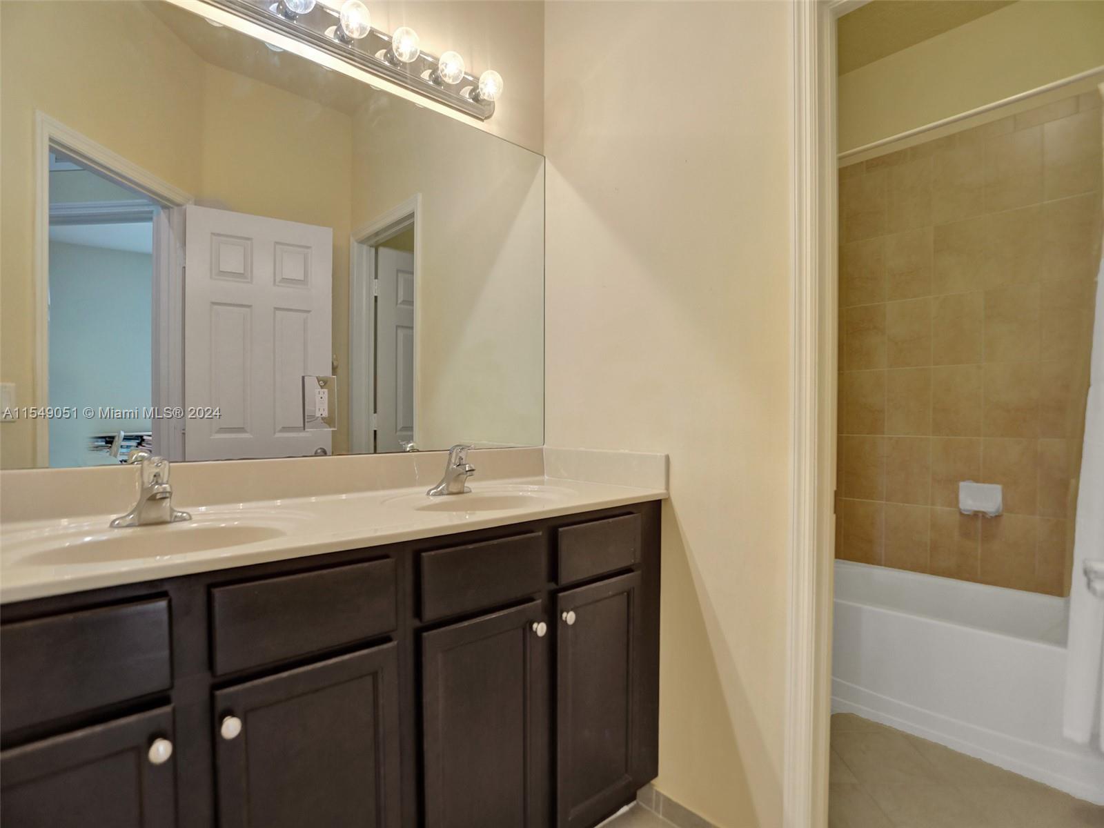 Full bath second level